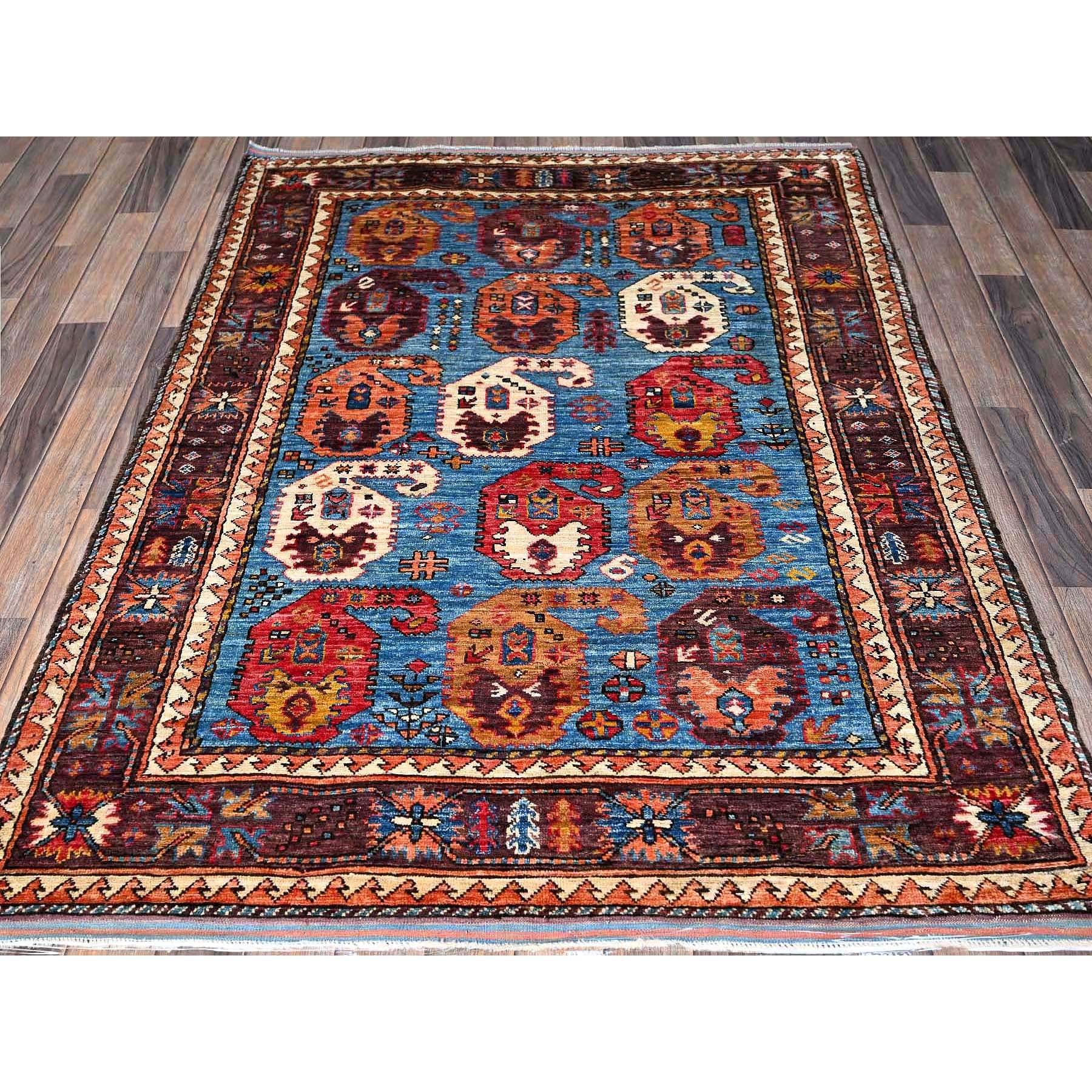 Bayern Blue, Afghan Ersari with Turkish Knot, Caucasian Design Revival, Vegetable Dyes, Densely Woven, Hand Knotted, Soft 100% Wool, Oriental Rug
Matières premières : Laine
Latex : Pas de poils 
hauteur : 0,25 pouces
Style : Traditionnel
Couleur