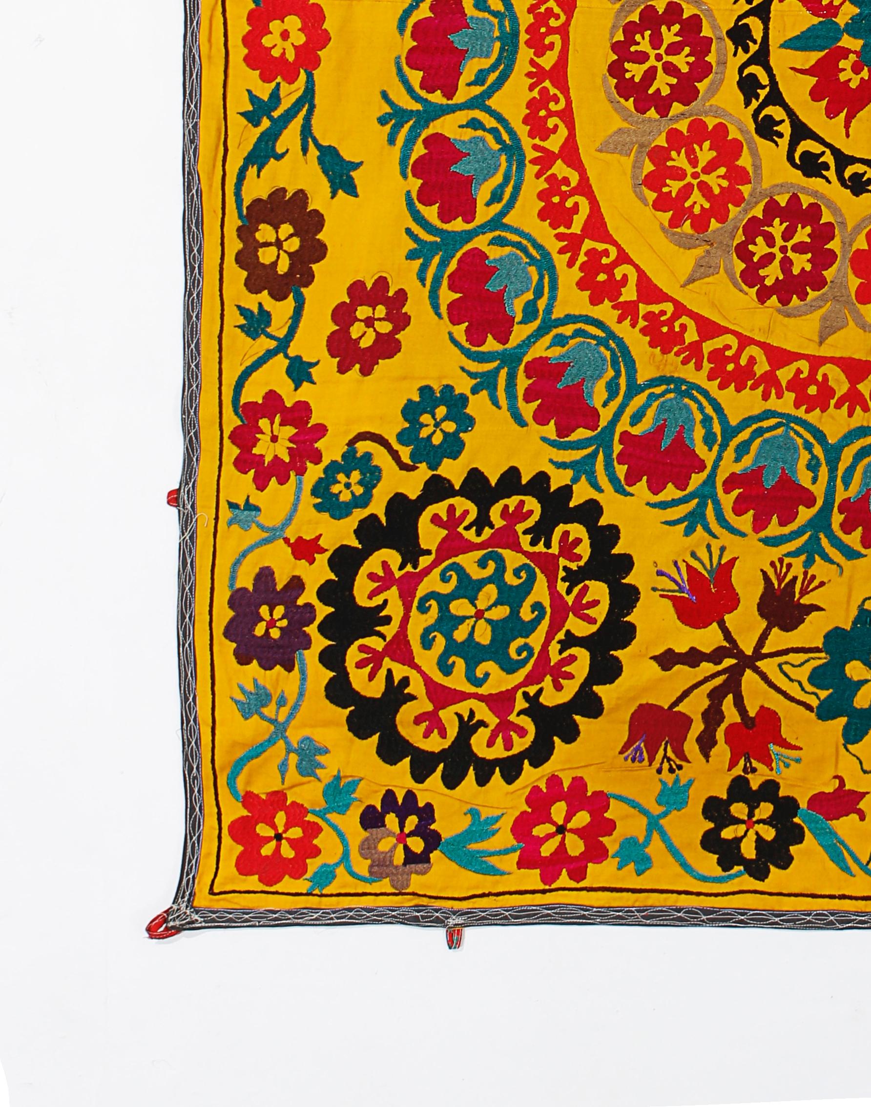 Uzbek 4.5x6 FT Handmade Silk Embroidery Vintage Wall Hanging. Yellow Suzani Bedspread For Sale