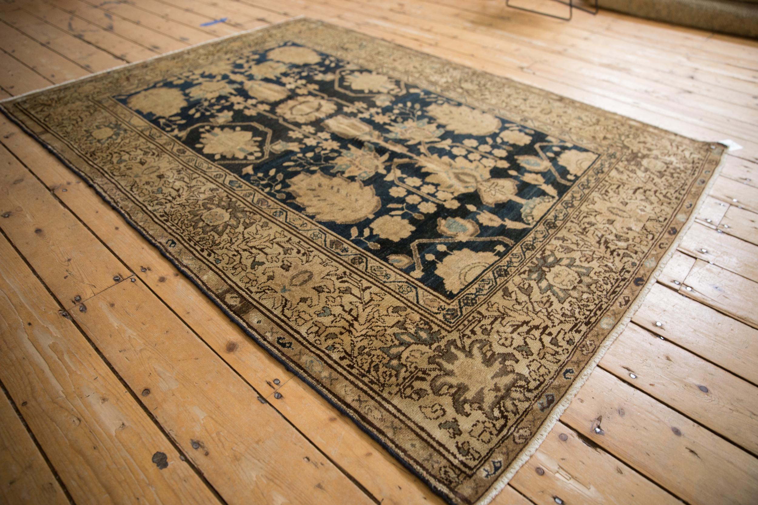 Vintage Fine Tea Washed Malayer Rug In Good Condition For Sale In Katonah, NY