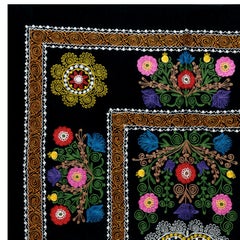 4.5x6.6 Ft Silk Embroidered Wall Hanging, Black Suzani Tapestry, Vintage Throw
