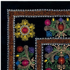 4.5x6.8 Ft Vintage Silk Embroidered Bed Cover, Black Handmade Wall Hanging