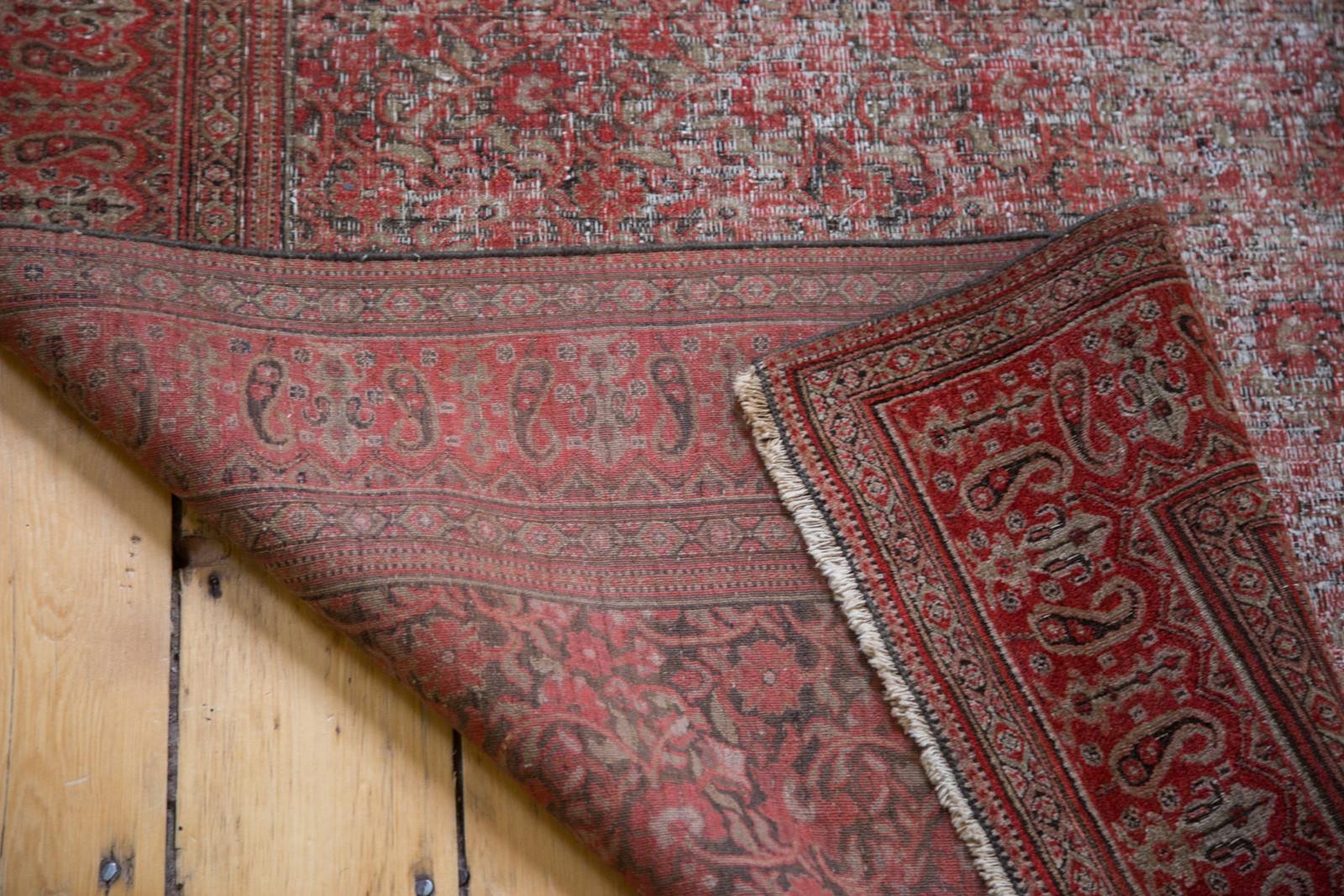 Antique Doroksh Rug In Good Condition For Sale In Katonah, NY