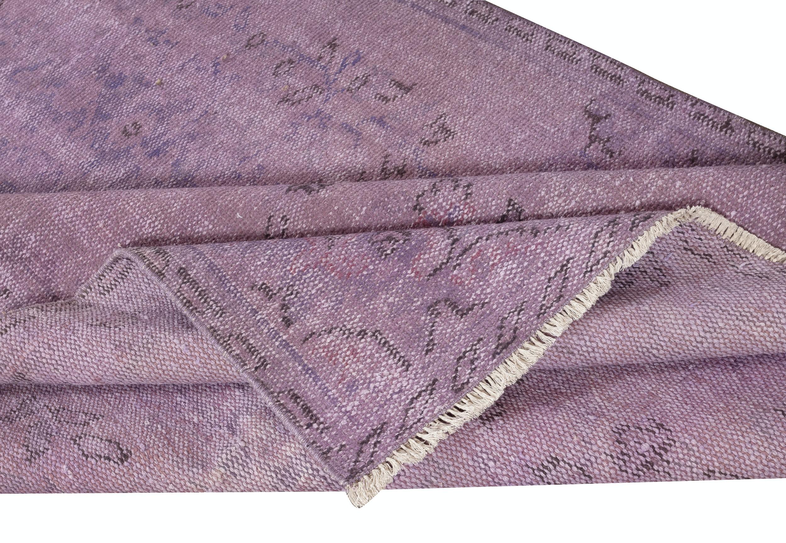 Hand-Knotted 4.5x8.8 Ft Vintage Handmade Turkish Rug dyed in Purple Color for Modern Interior For Sale