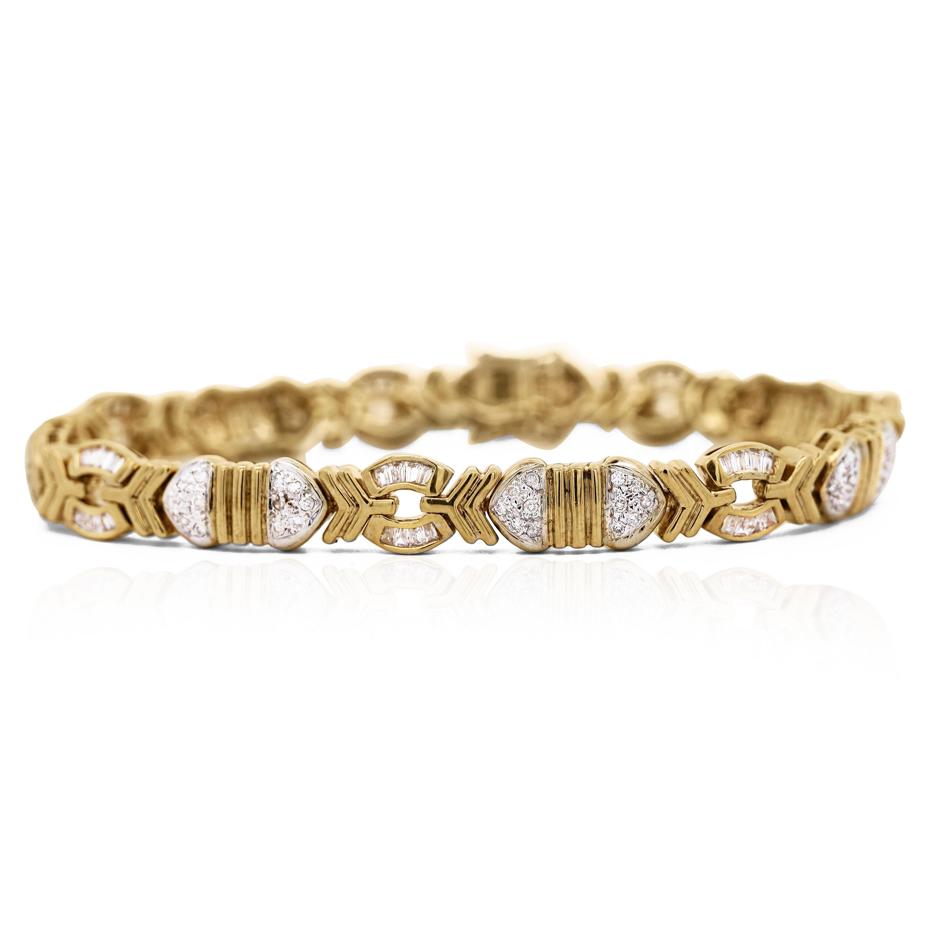 Femenino o masculino Pulsera unisex de oro de 18 quilates con eslabones multiforma y diamantes de 4,6 quilates en venta
