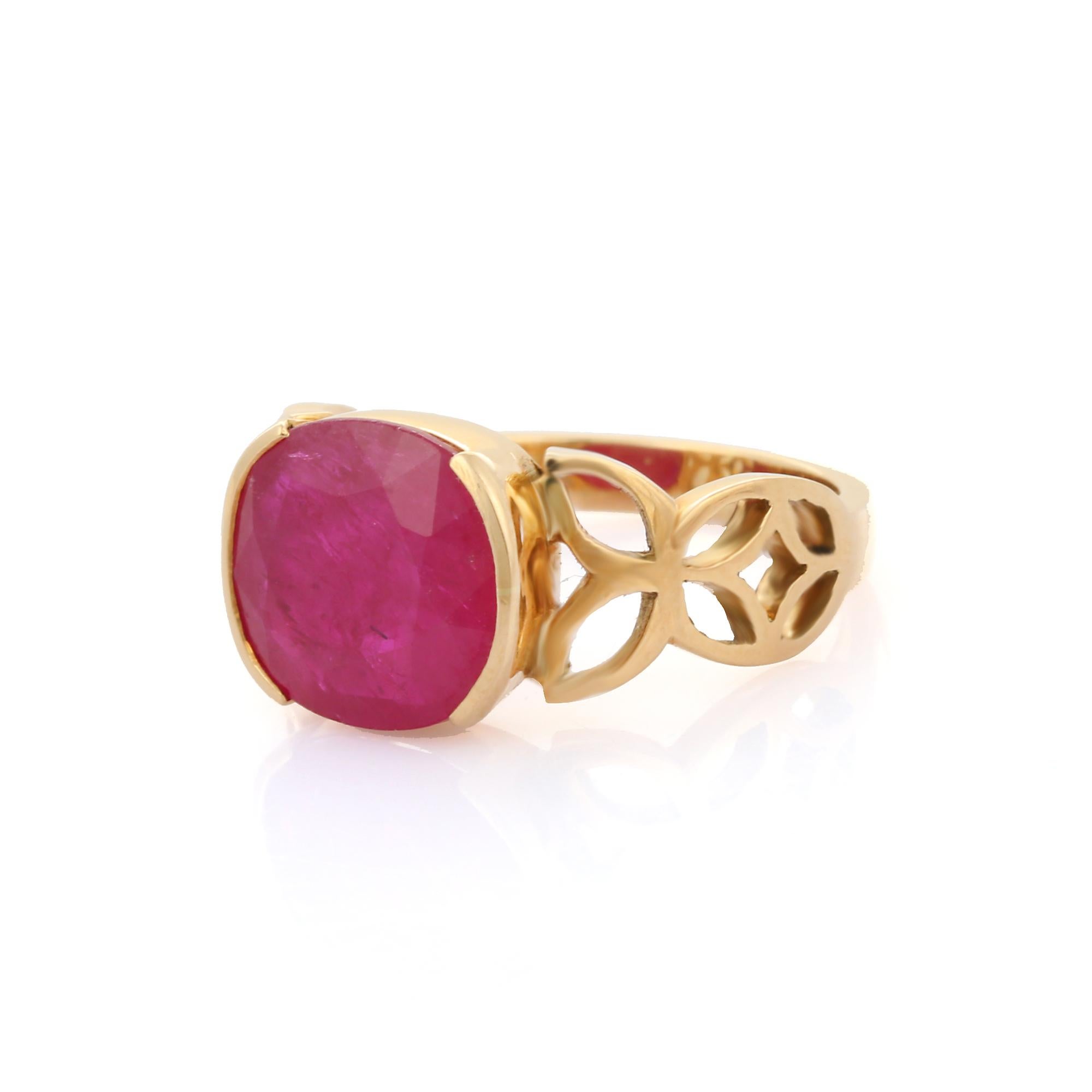 For Sale:  4.6 Carat Ruby Cocktail Ring with Engraving in 18K Solid Yellow Gold 3