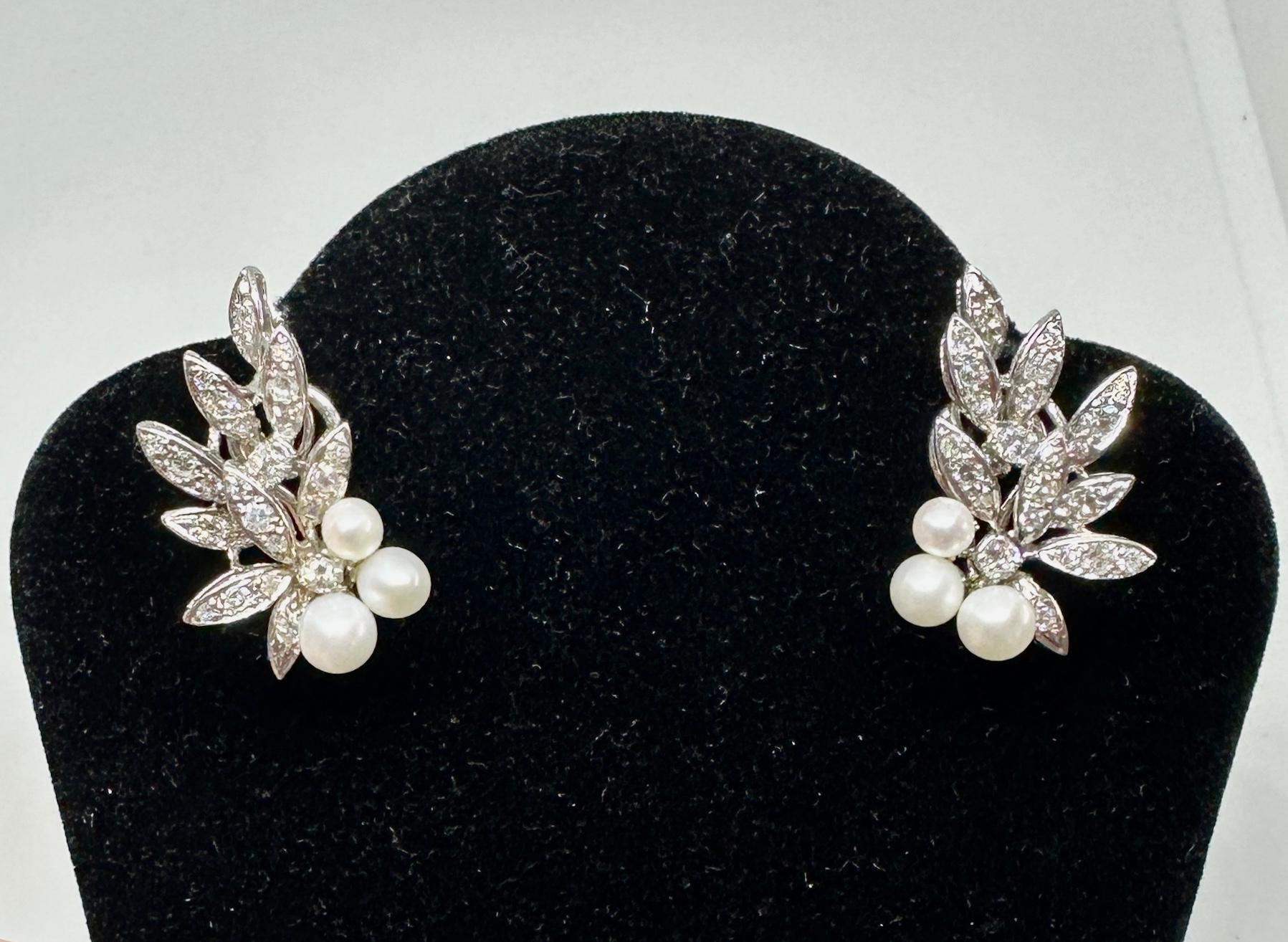 46 Orecchini di perle con diamanti in oro bianco 14 carati Antico Hollywood Regency 2 carati In condizioni ottime in vendita a New York, NY
