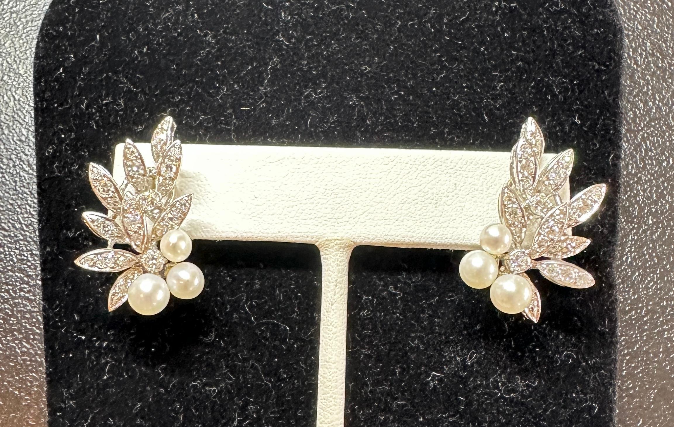 46 Orecchini di perle con diamanti in oro bianco 14 carati Antico Hollywood Regency 2 carati in vendita 2