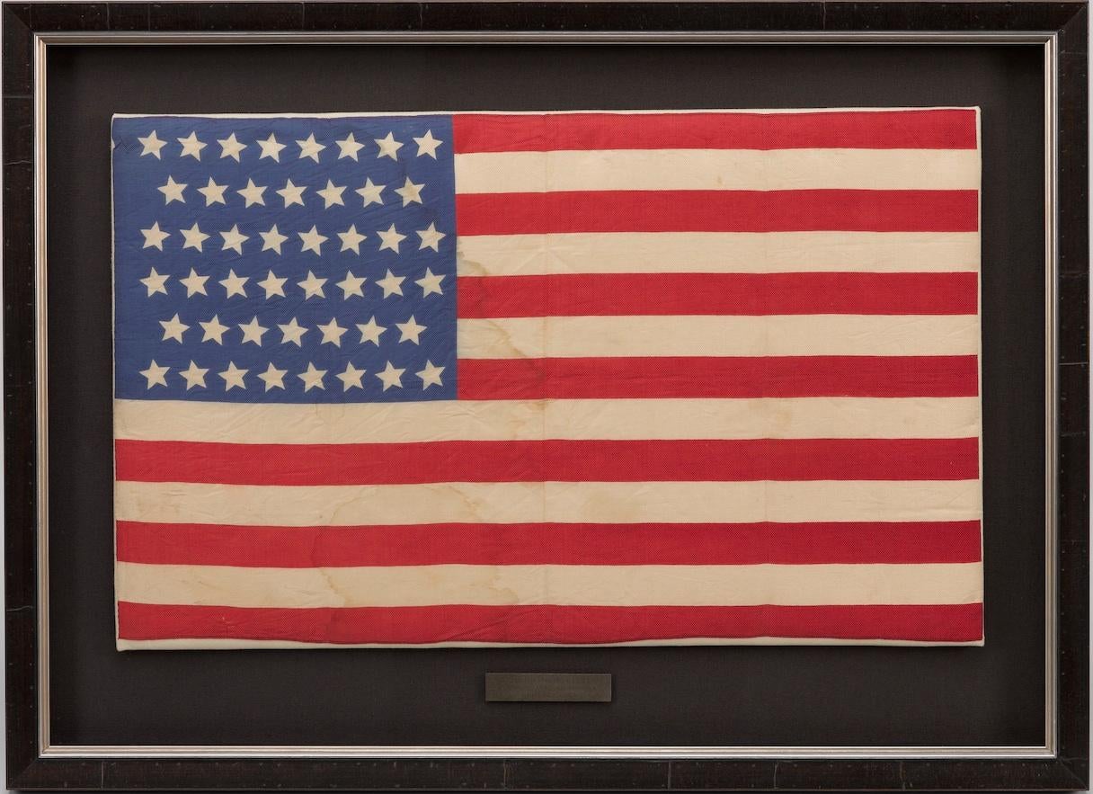 Bandera Americana de 46 Estrellas, Antiguo Impreso sobre Seda, Principios Siglo XX 1