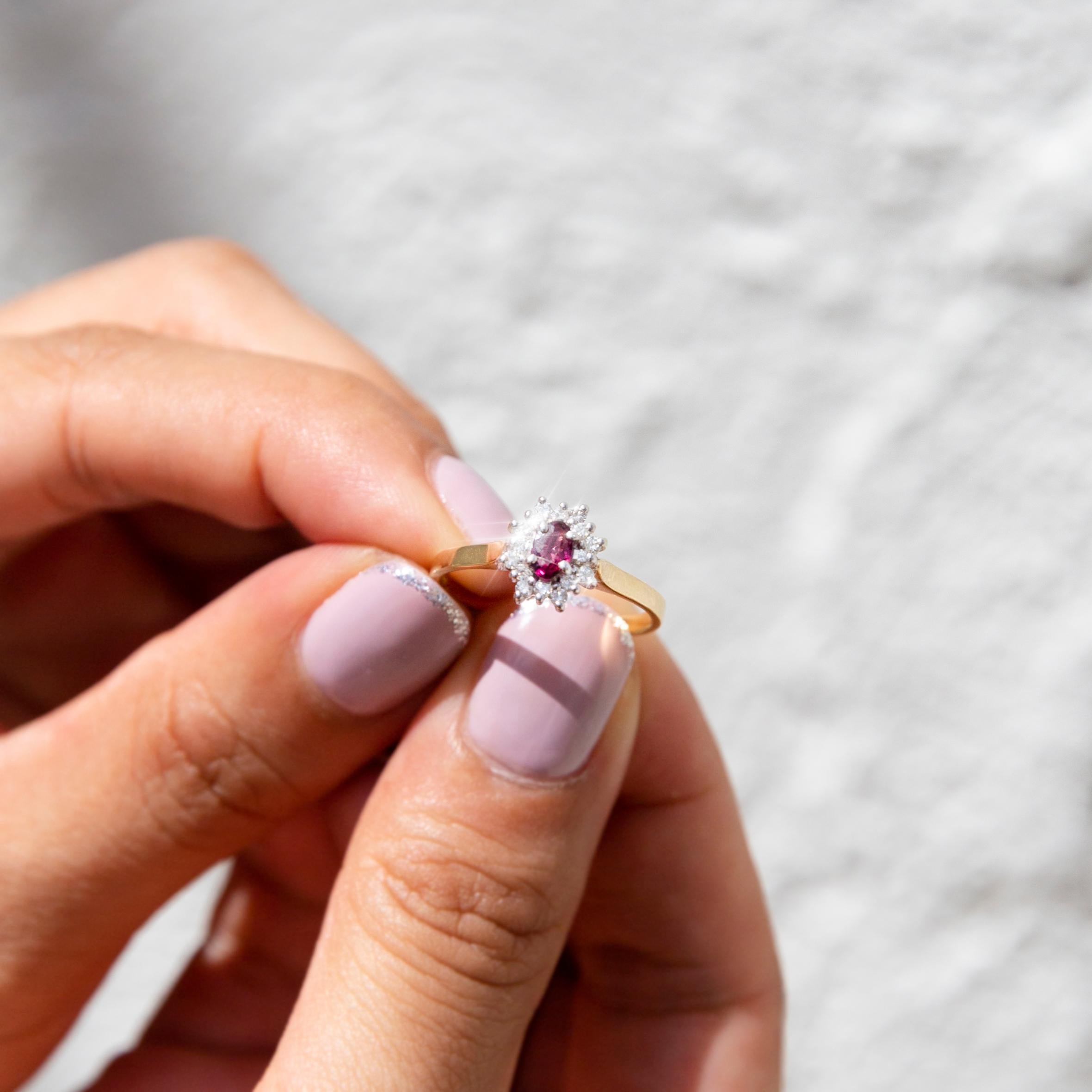 4.60 Carat Blue Ceylon Star Sapphire Cabochon Solitaire Ring 18 Carat Gold 7