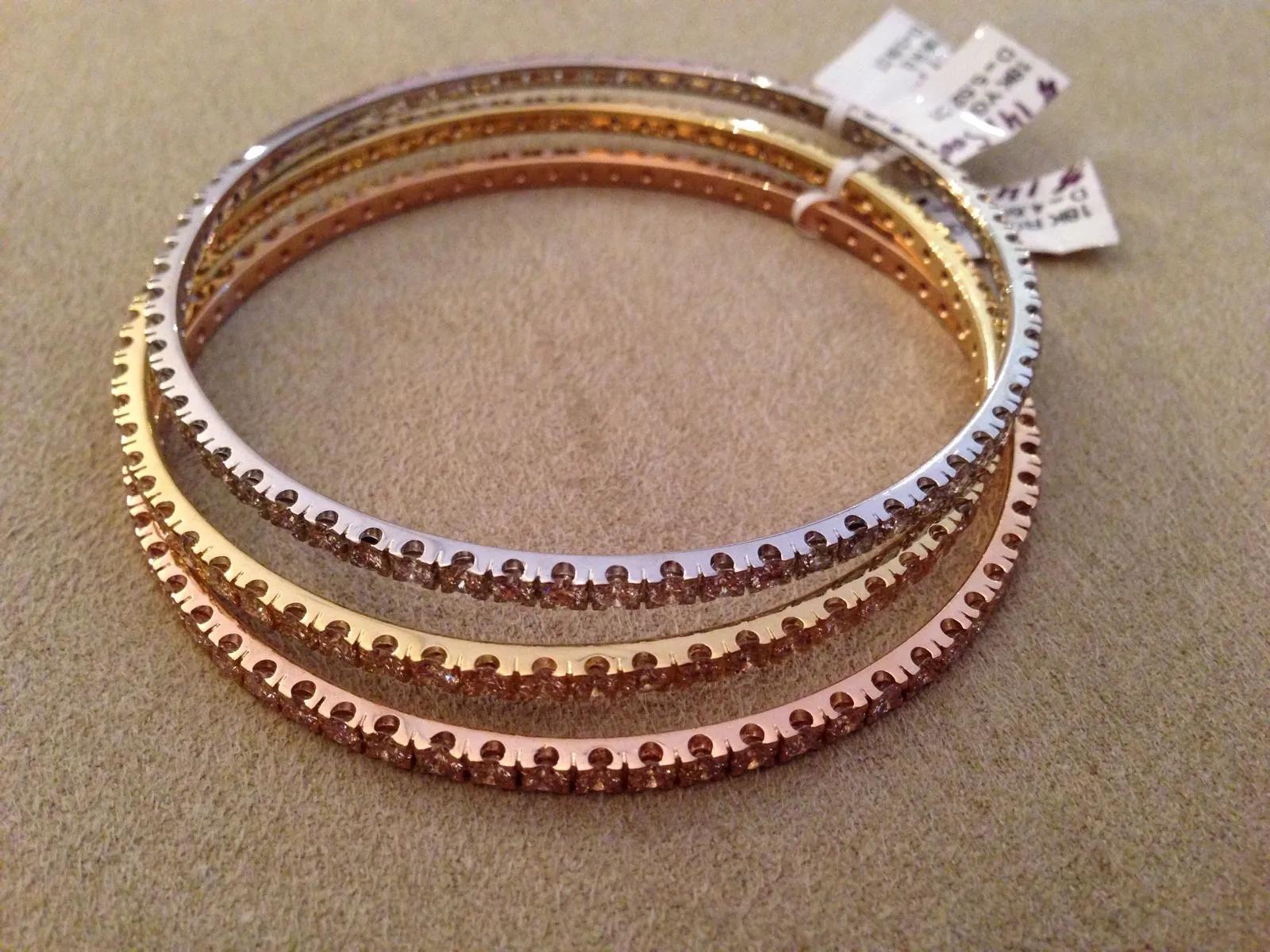 4.60 Carat Diamond Eternity Stackable Bangle Bracelet in 18k Rose Gold For Sale 3