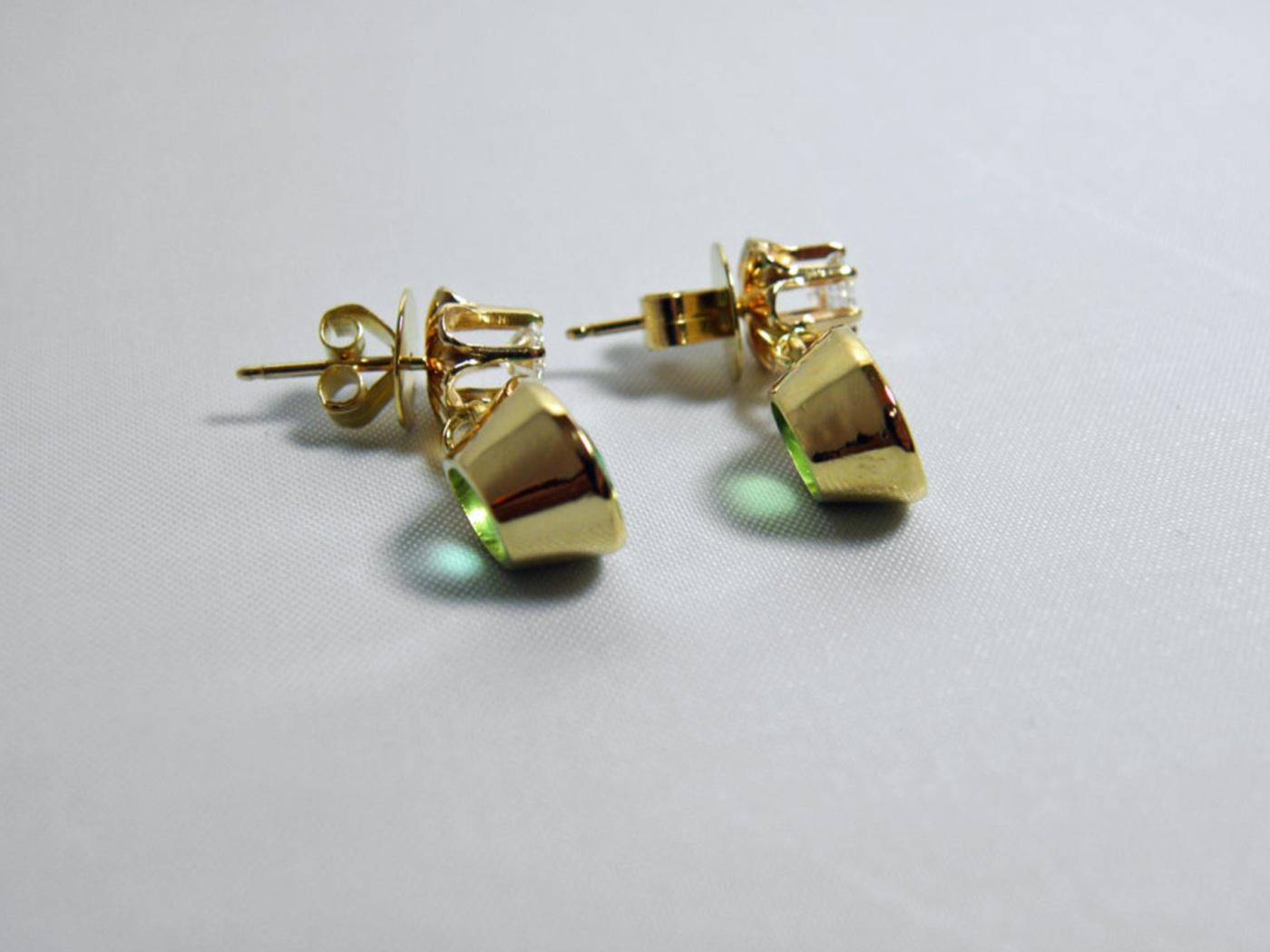 4.60 Carat Victorian Style Natural Colombian Emerald Diamond Drop Earrings 18K 1
