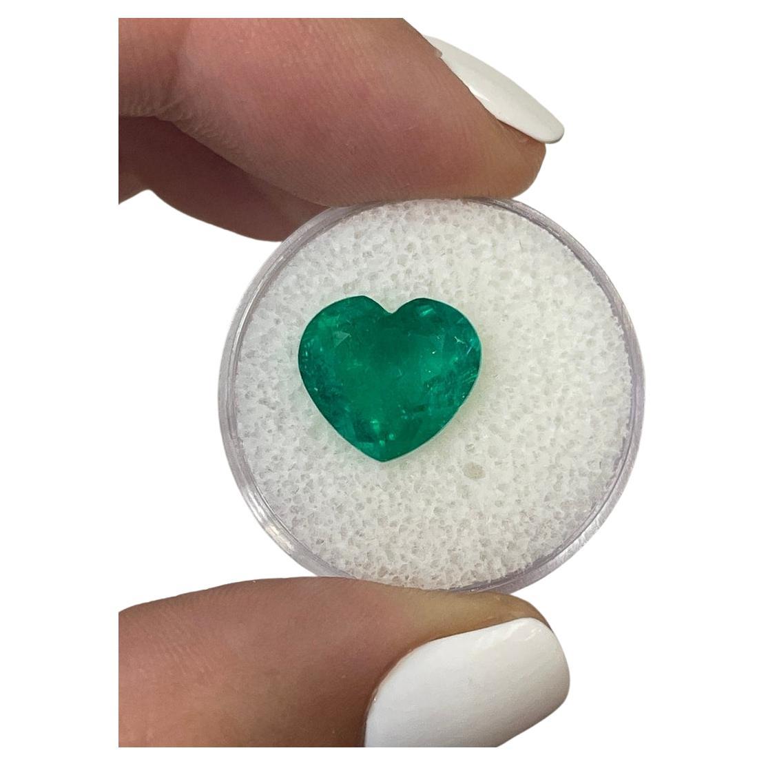 4.60 Carat Heart-Cut Colombian Emerald  Muzo Green Loose Natural Gemstone