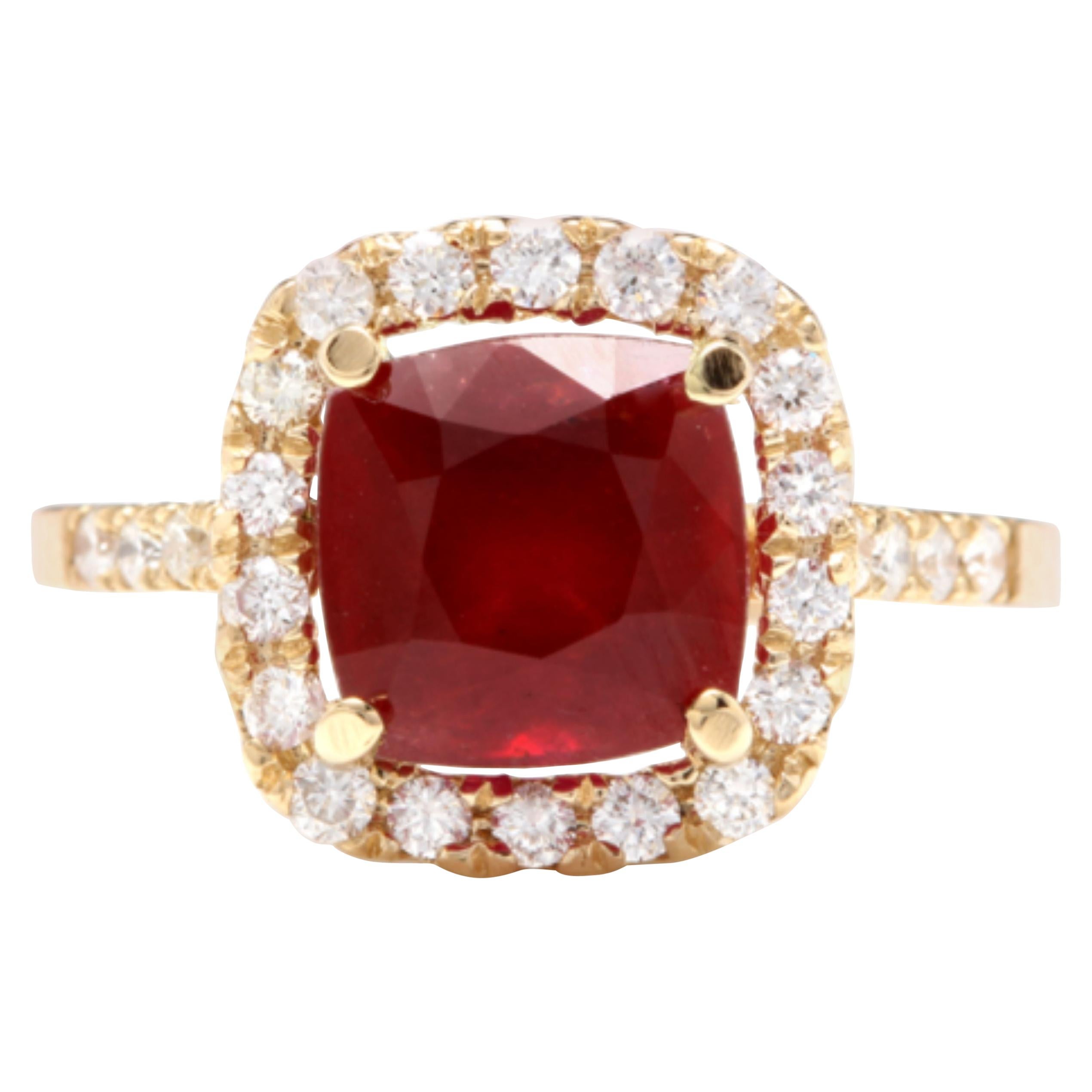 4.60 Carat Impressive Red Ruby and Natural Diamond 14 Karat Yellow Gold Ring For Sale