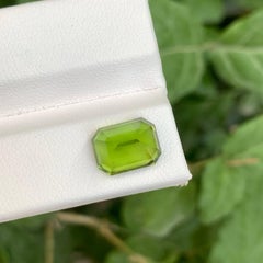 4.60 Carat Loose Vivid Green Peridot Stone Emerald Cut Natural Pakistani Gem