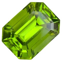 4.60 Carat Loose Vivid Green Peridot Stone Emerald Cut Natural Pakistani Gem
