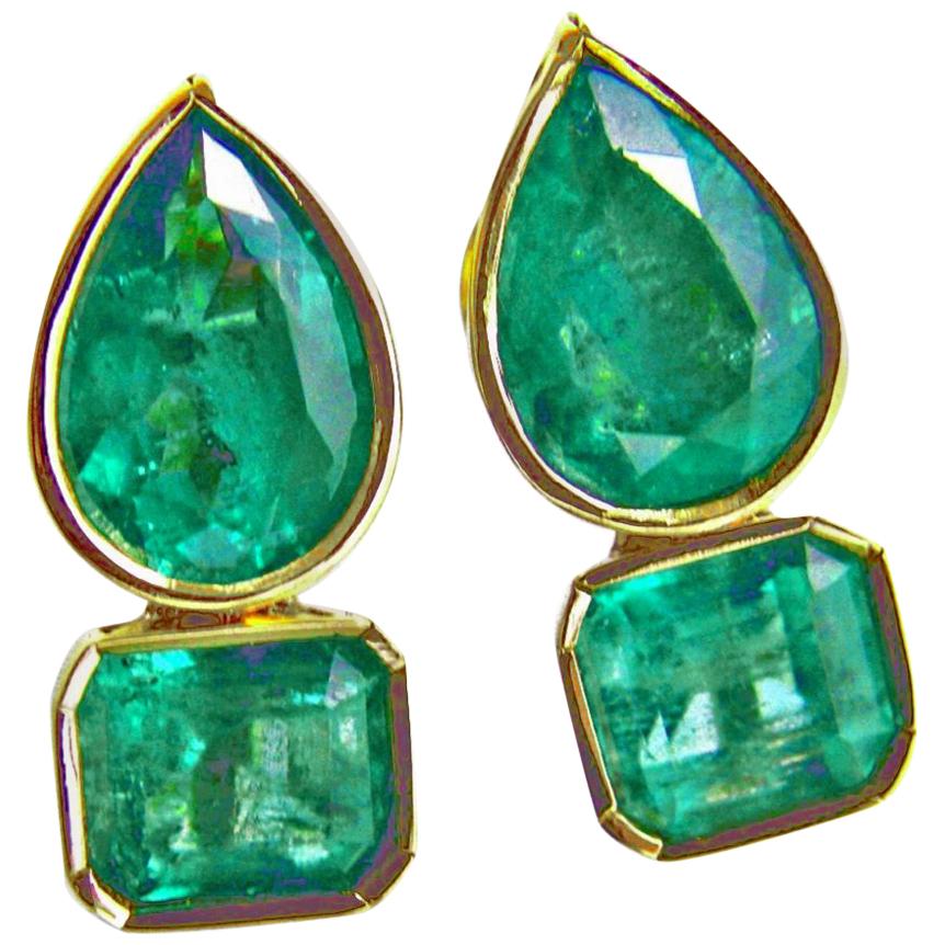 4.60 Carat Magnificent Natural Emerald Earrings 18 Karat Gold