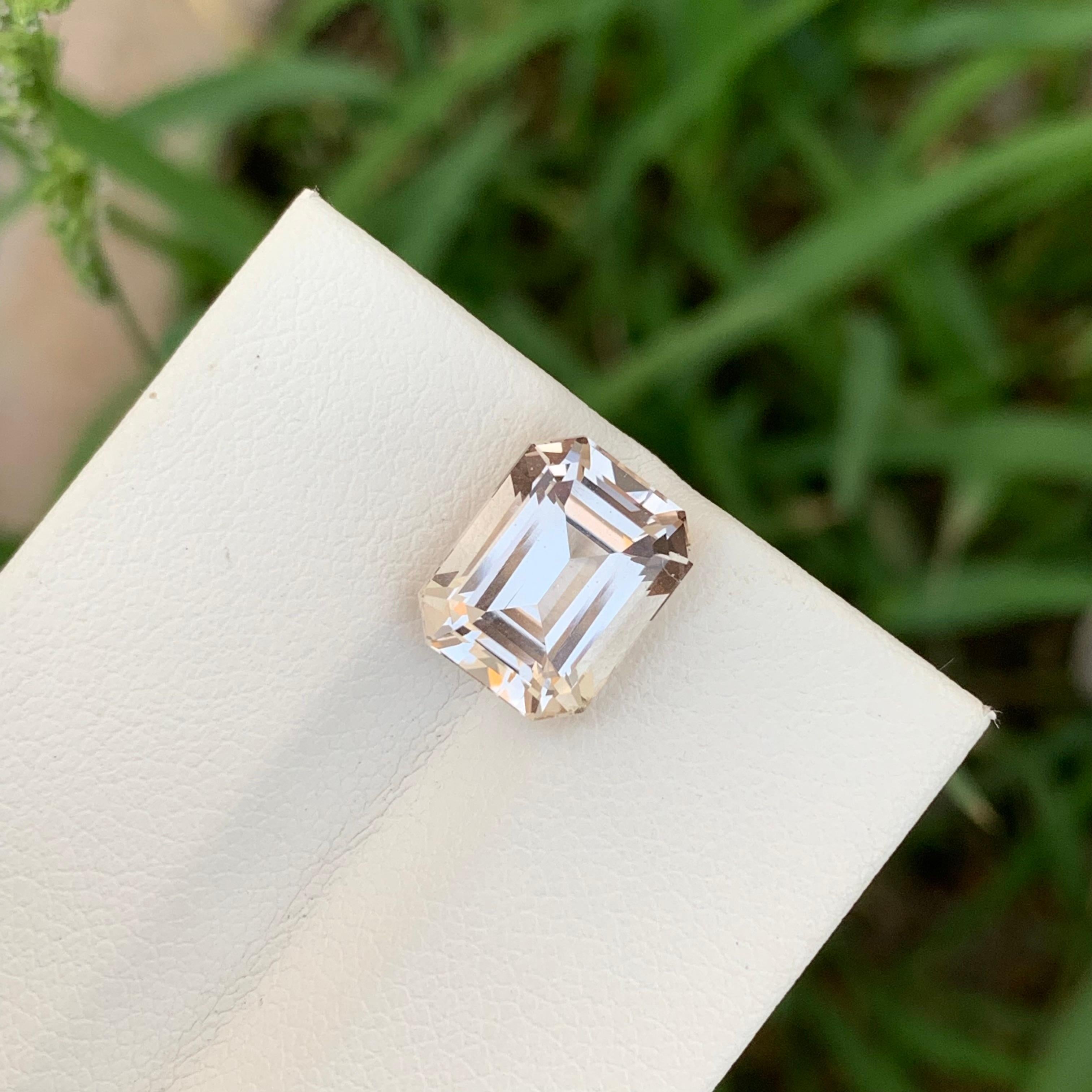 4,60 Karat natürlicher loser goldener Topas in Smaragdform aus Skardu, Pakistan für Damen oder Herren im Angebot