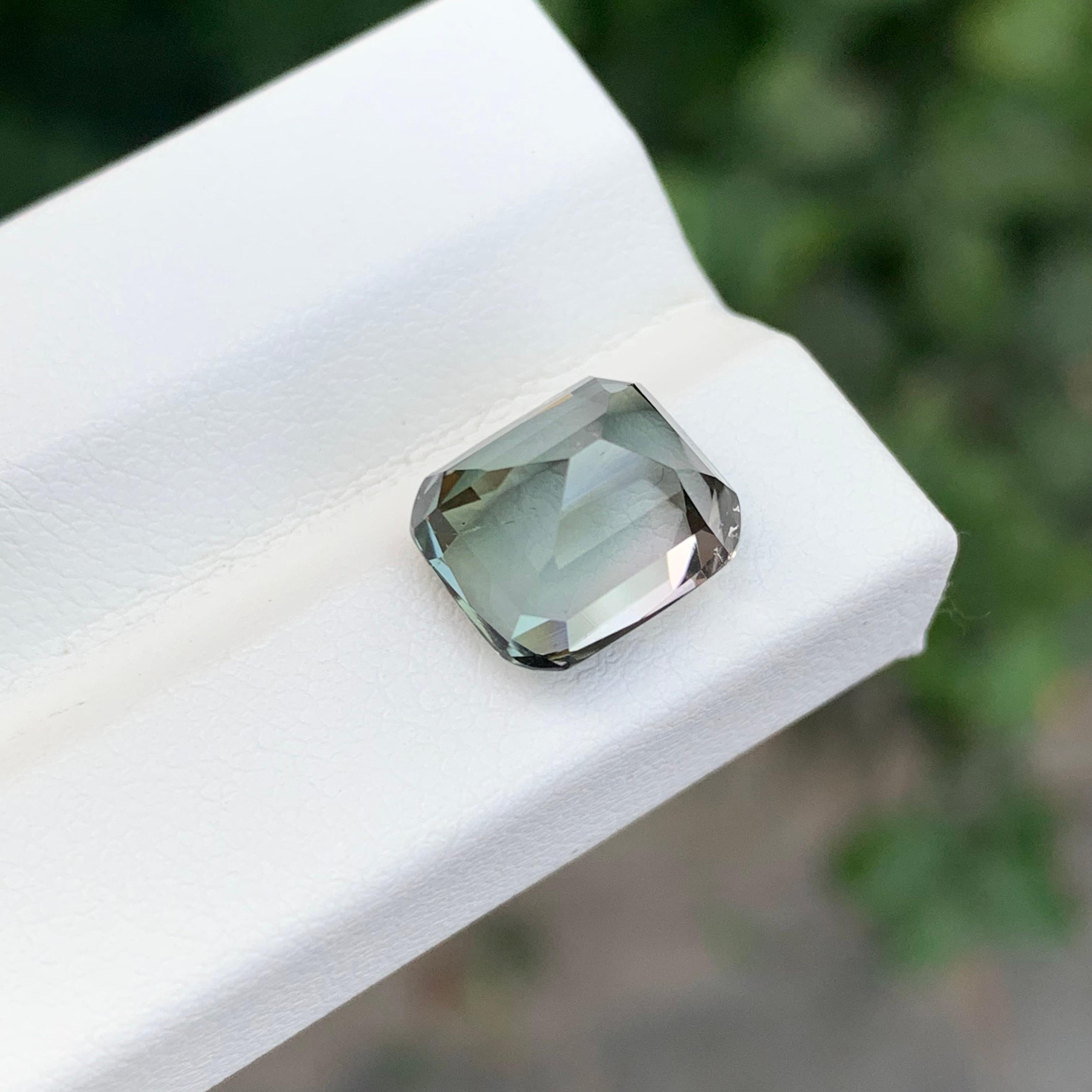 Tourmaline grise naturelle en forme de coussin de 4.60 carats Neuf - En vente à Peshawar, PK