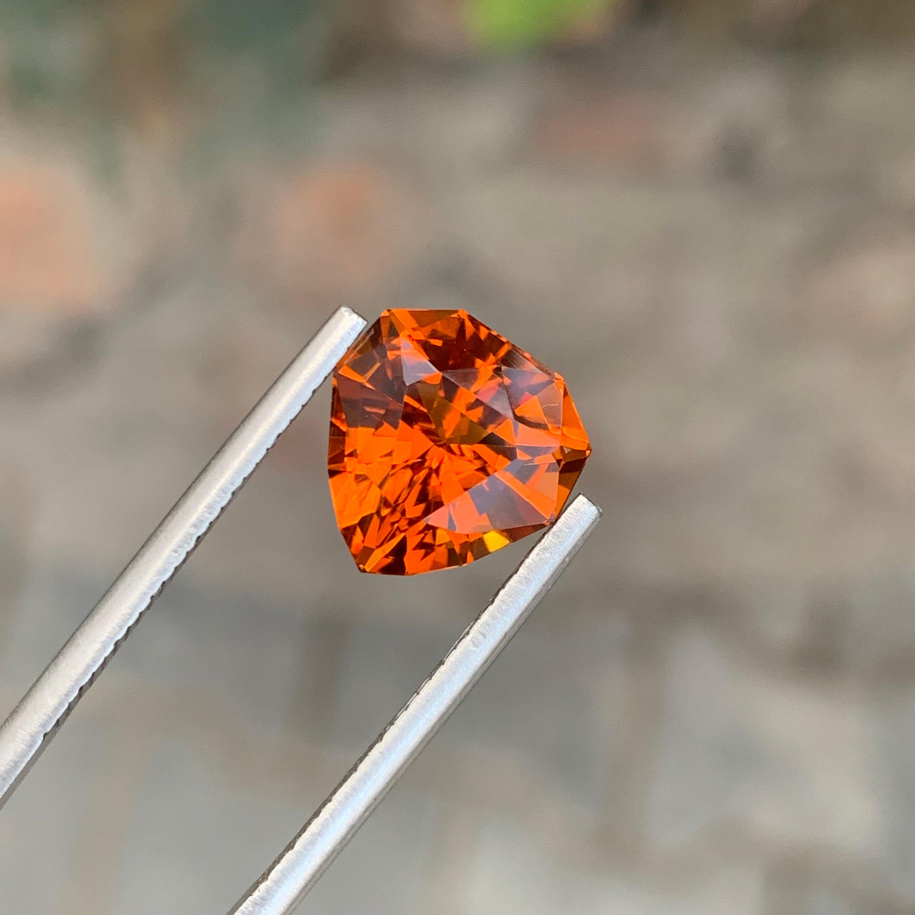 Taille écusson Pierre précieuse en forme de bouclier Madeira en citrine naturelle non sertie de 4,60 carats en vente