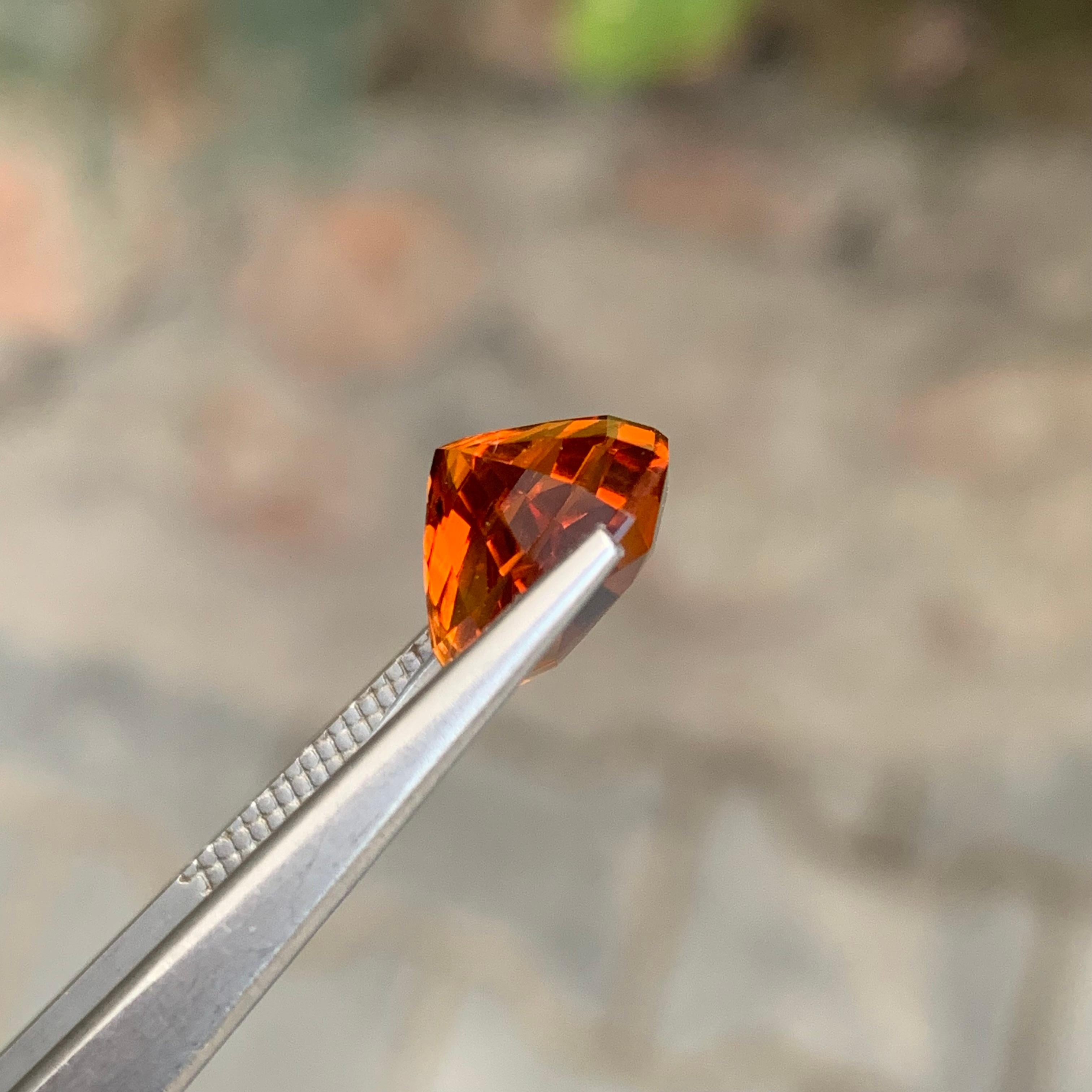 Pierre précieuse en forme de bouclier Madeira en citrine naturelle non sertie de 4,60 carats en vente 1