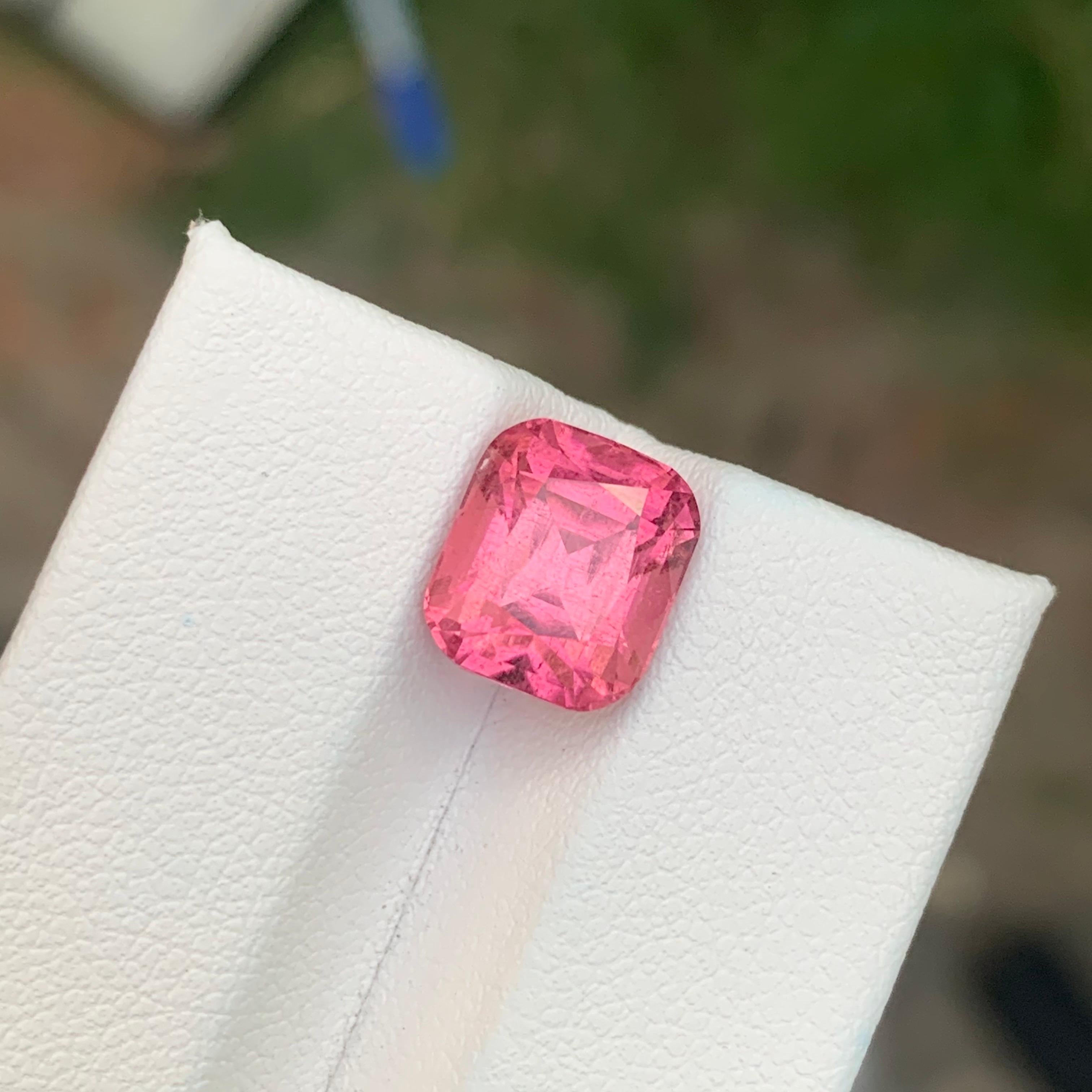 Taglio cuscino 4.60 carati di tormalina rosa naturale sfusa a forma di cuscino in vendita