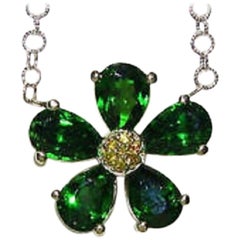 4.60 Carat Natural Tsavorite Yellow Diamond Pendant*