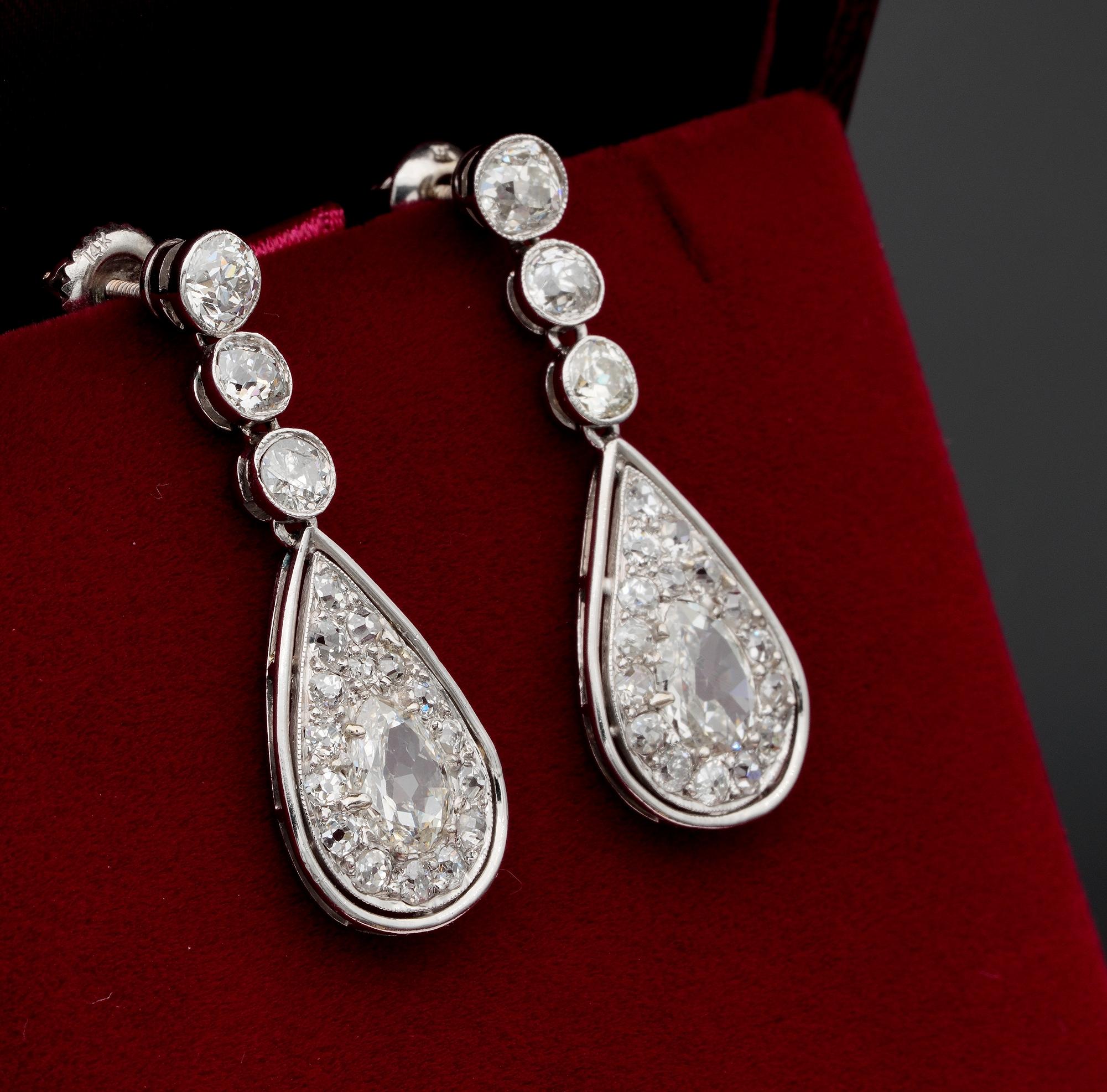 4.60 Carat Old Mine Diamond 1900 Rare Platinum Edwardian Drop Earrings In Excellent Condition In Napoli, IT