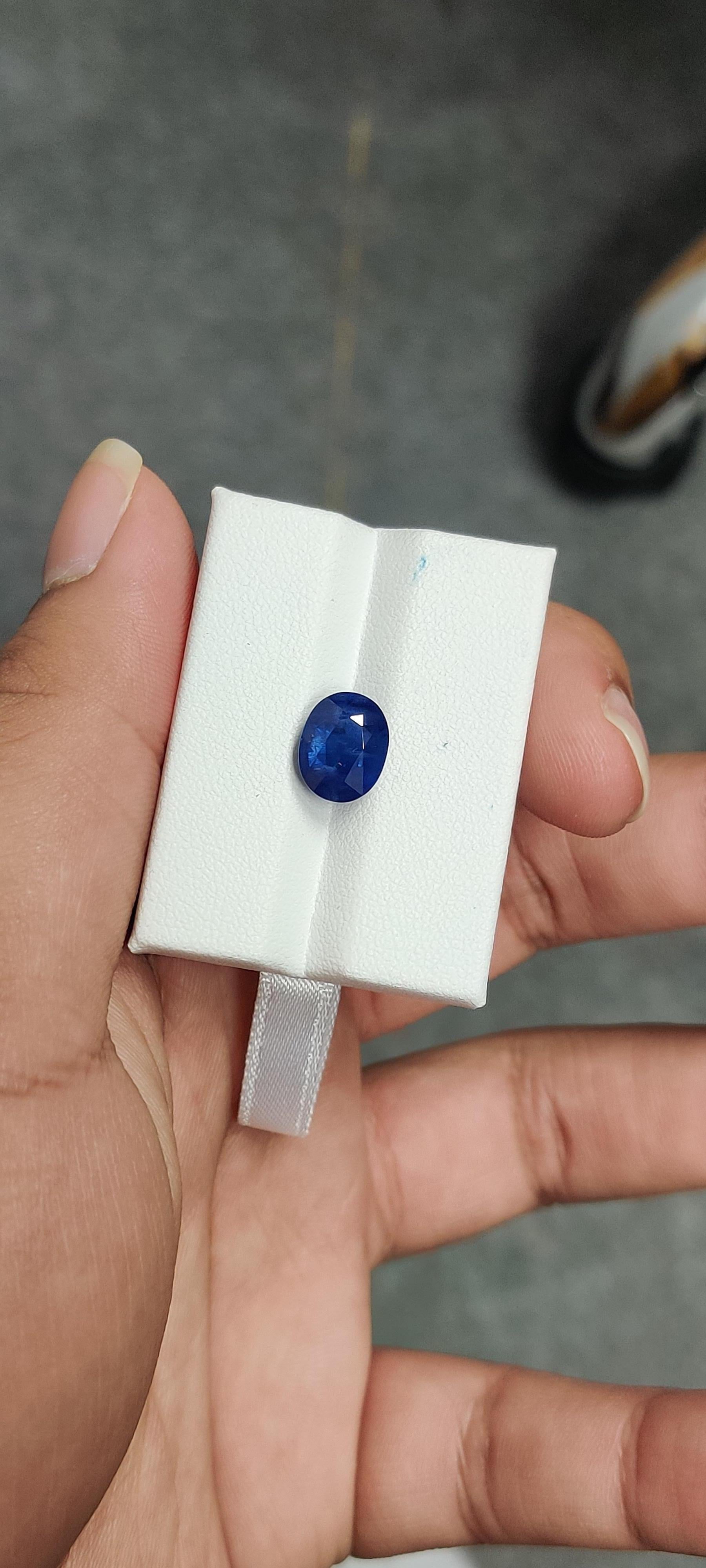 4.60 Carat Royal Blue Ceylon Sapphire 1