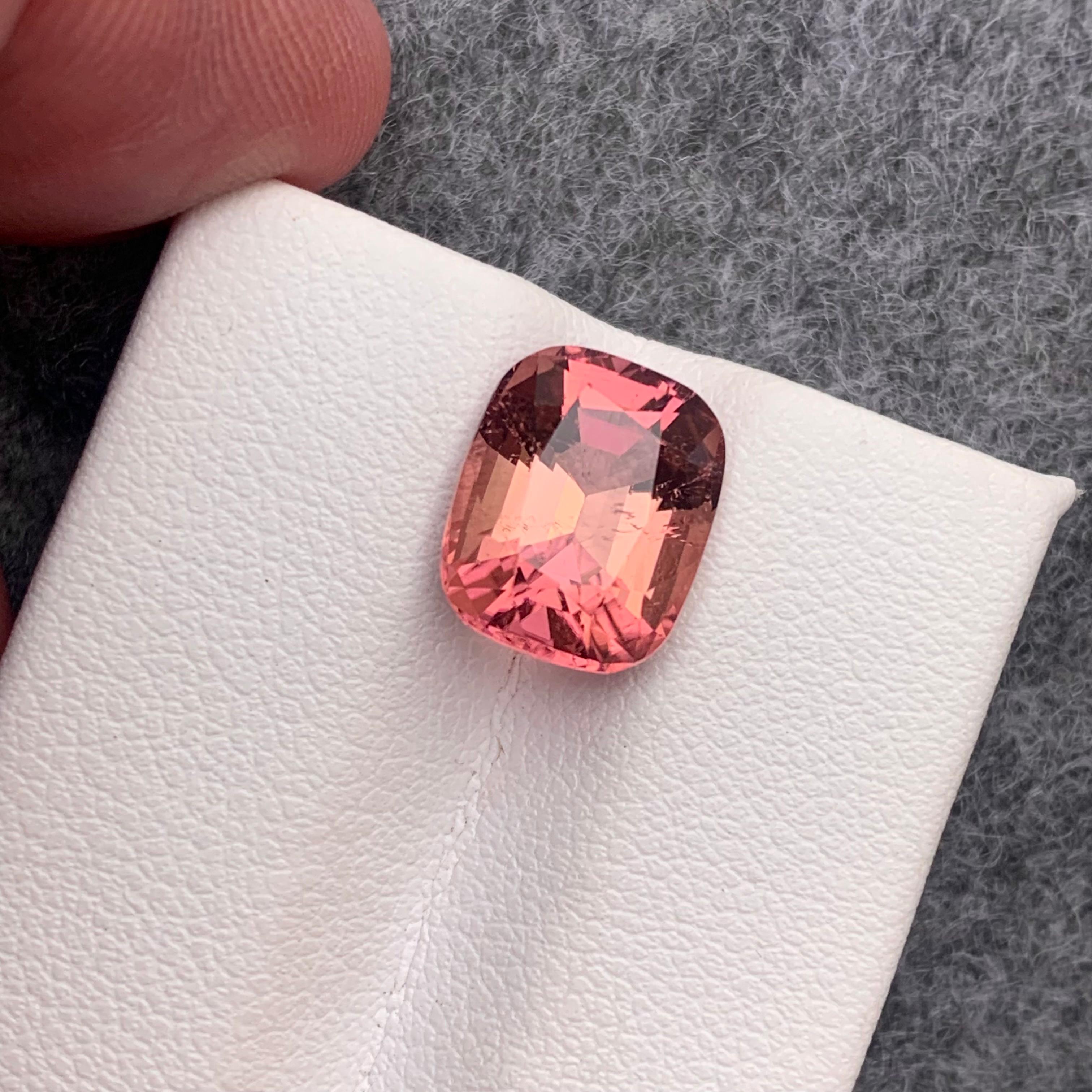 4.60 Carat SI Clarity Loose Pink Tourmaline Cushion Shape en vente 3