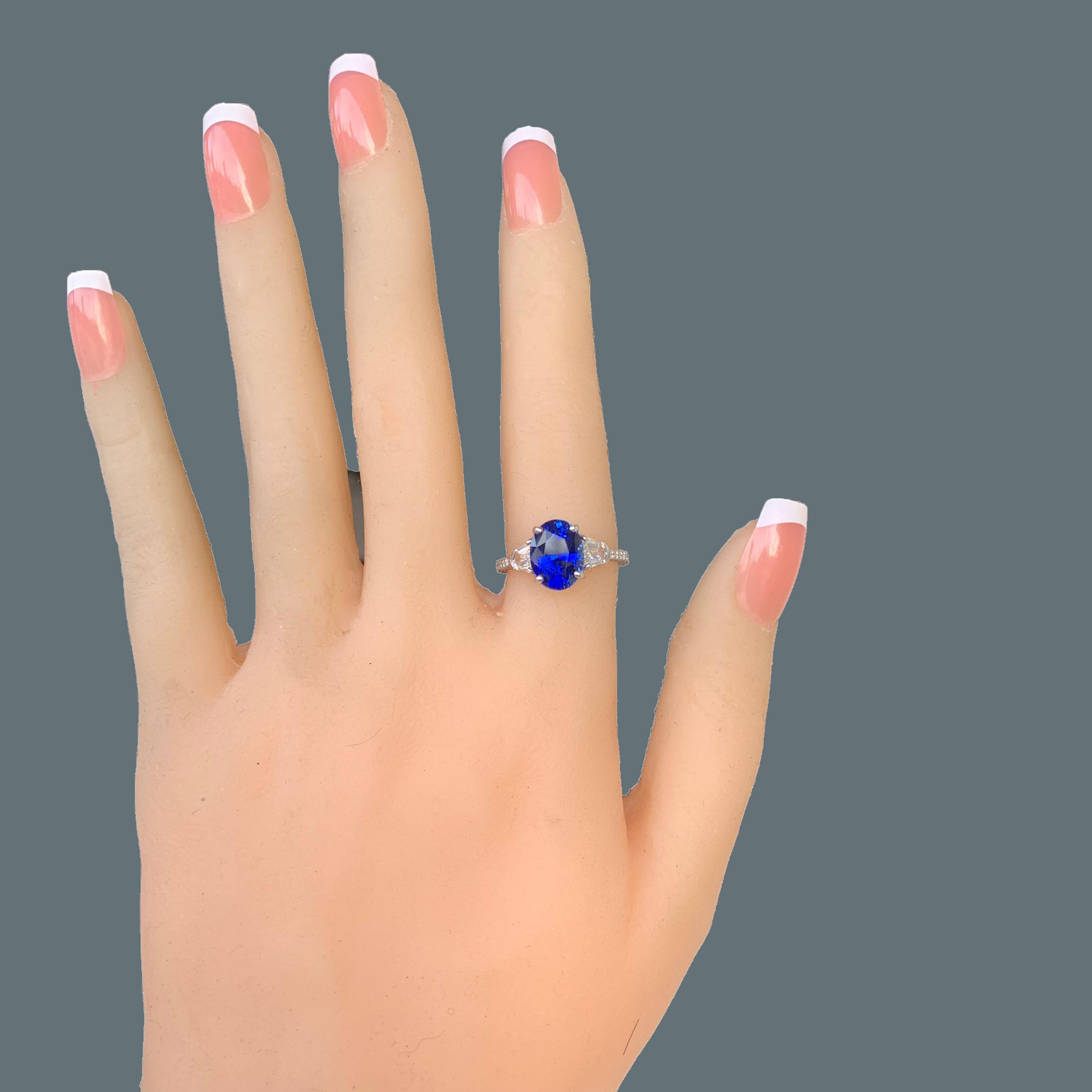 B8094007

1. Carat Weight: 3.68 Carat Sapphire

2. Color: Blue

3. Tone:  Medium - Nice, 7.5 Out of 10

4. Hue: Blue

3. Clarity:  Excellent clarity, no inclusions to the eye. VS if diamond rating.

4. Cut: This stone has a excellent cut,

5.