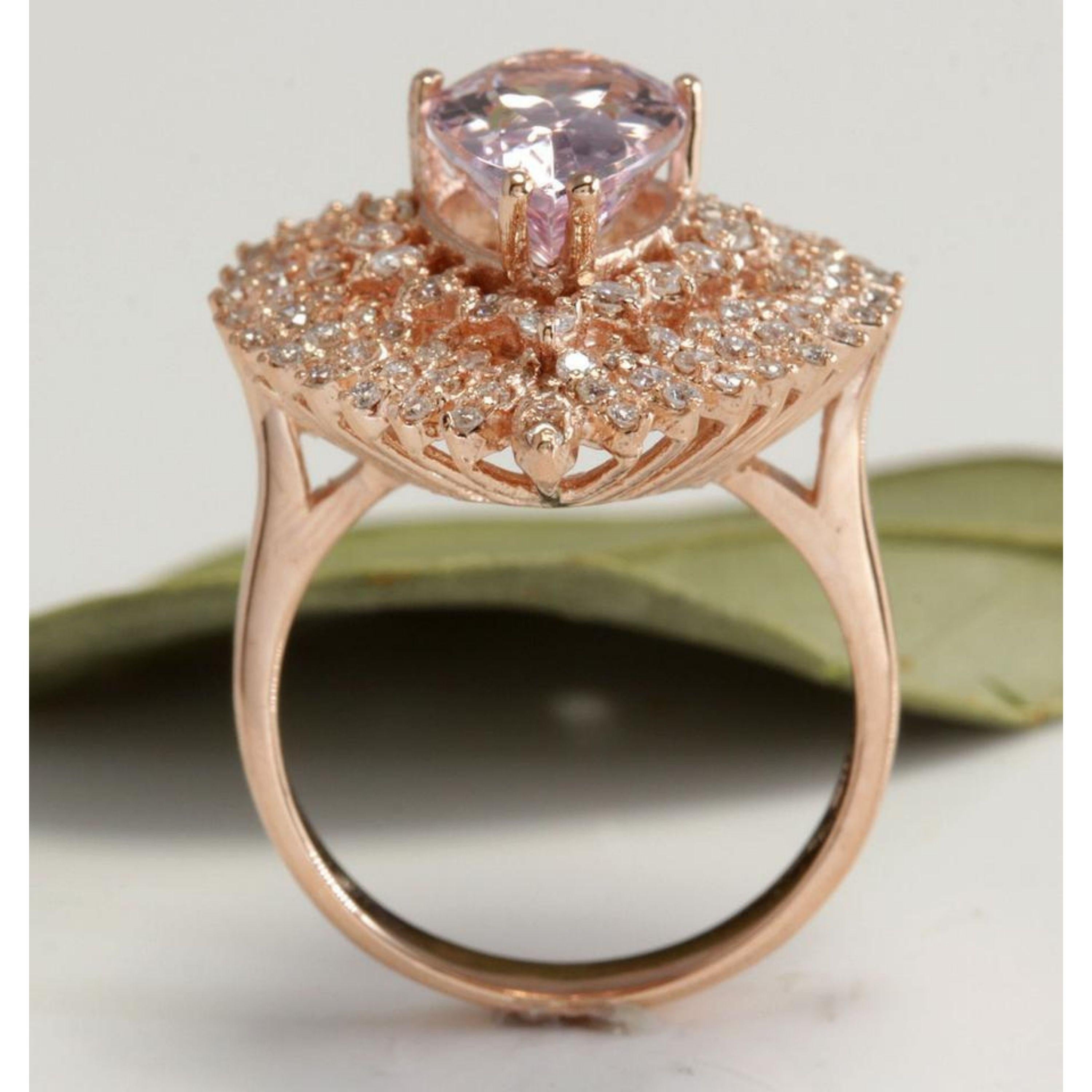 Women's 4.60 Carat Exquisite Natural Pink Morganite and Diamond 14 Karat Solid Rose Gold For Sale