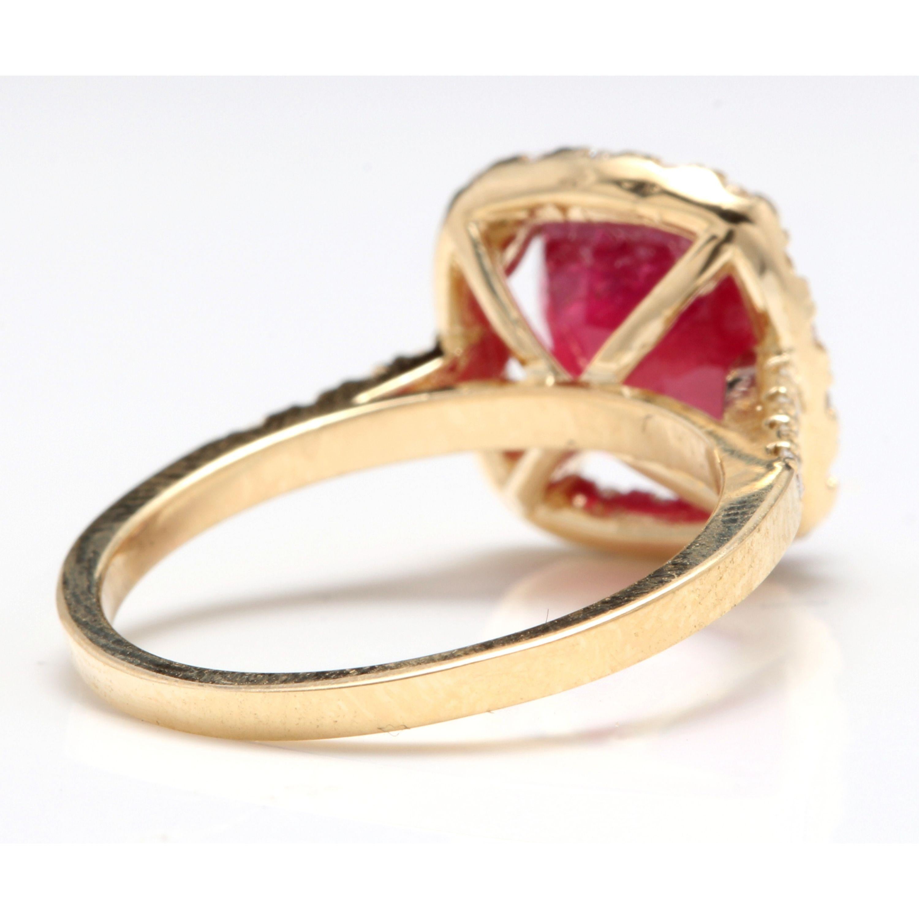 4.60 Carat Impressive Red Ruby and Natural Diamond 14 Karat Yellow Gold Ring In New Condition For Sale In Los Angeles, CA