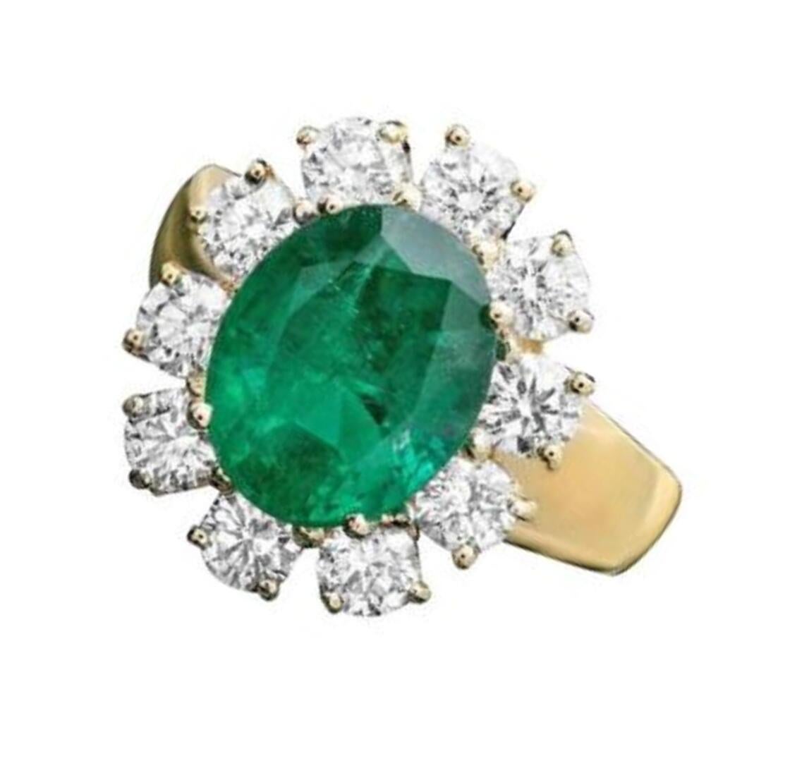 4.60 Carat Natural Emerald and Diamond 14 Karat Solid Yellow Gold Ring In New Condition For Sale In Los Angeles, CA