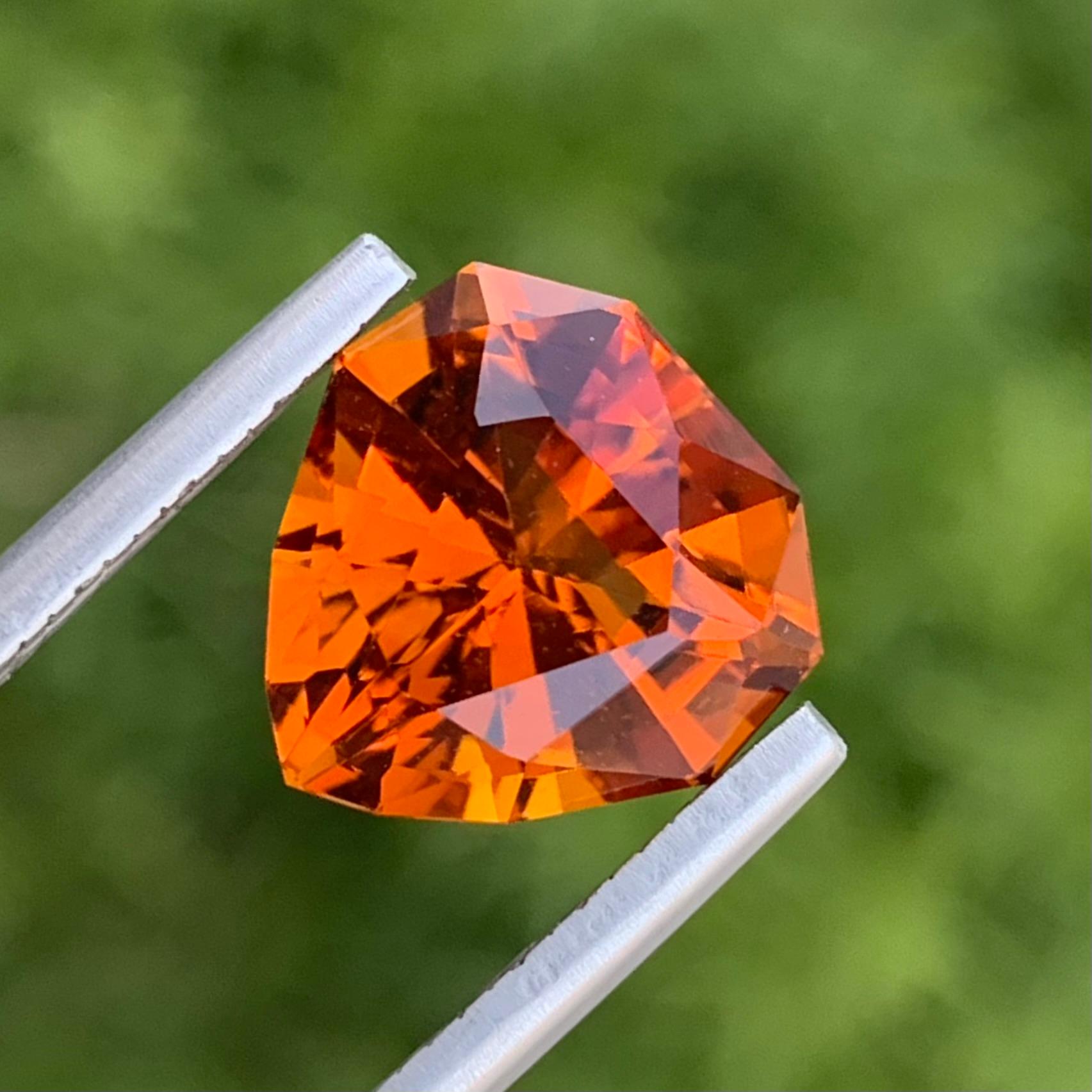 4.60 Carats Natural Loose Orange Mandarin Citrine Fancy Shield Cut Ring Gem For Sale 2