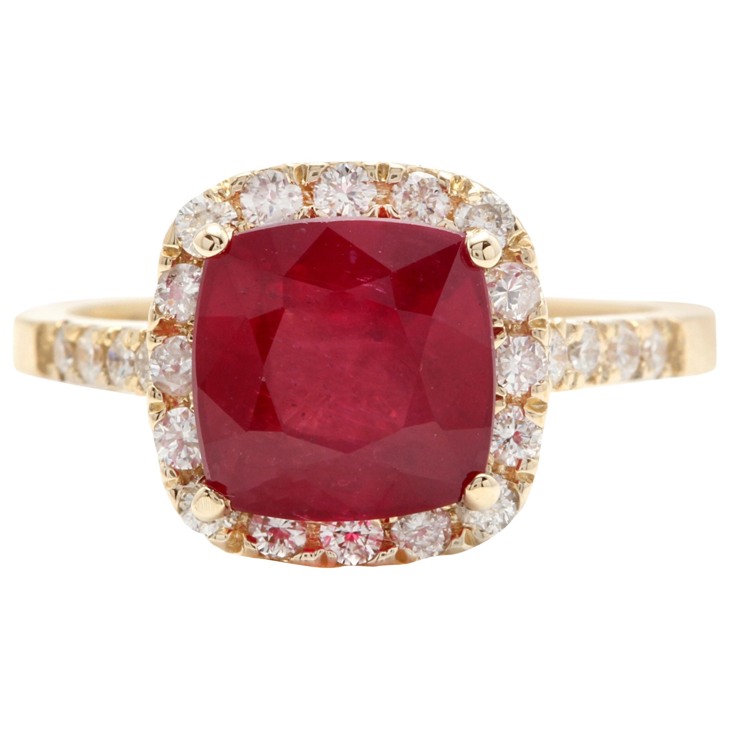 4.60 Carat Red Ruby and Natural Diamond 14 Karat Solid Yellow Gold Ring For Sale