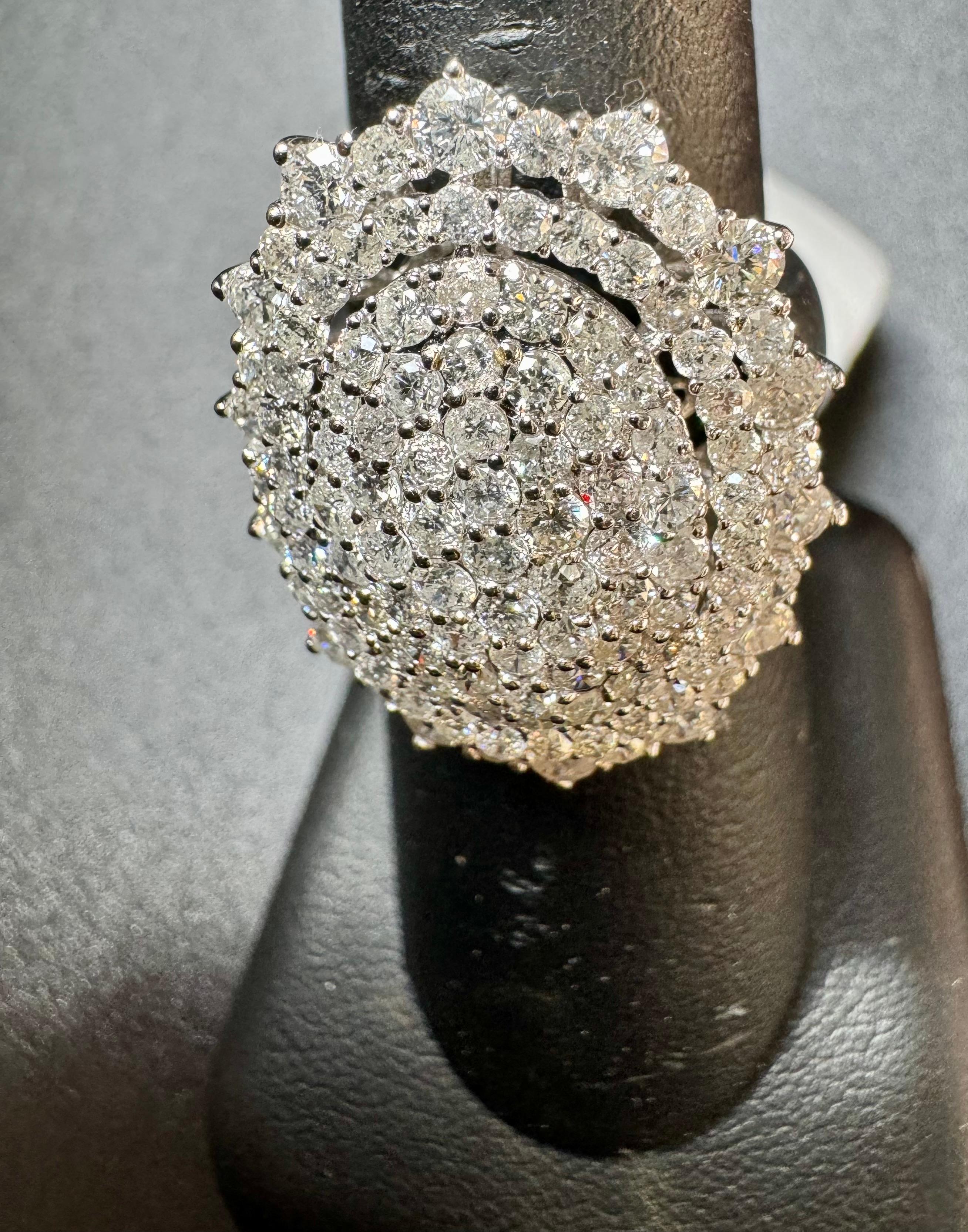 Round Cut 4.60 Ct Natural Pave Set Diamond Cocktail Ring , Large Oval Shape 18K White Gold For Sale
