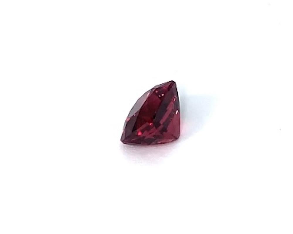 Espinela roja en cojín de 4,60 quilates, gema suelta, certificada por el GIA en venta 5