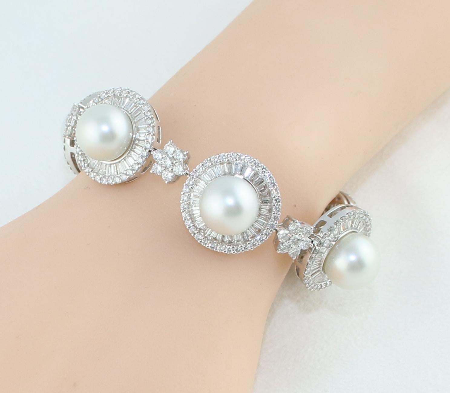 46.00 Carat Diamond and South Sea Pearl Gold Necklace Earrings Bracelet Set 8