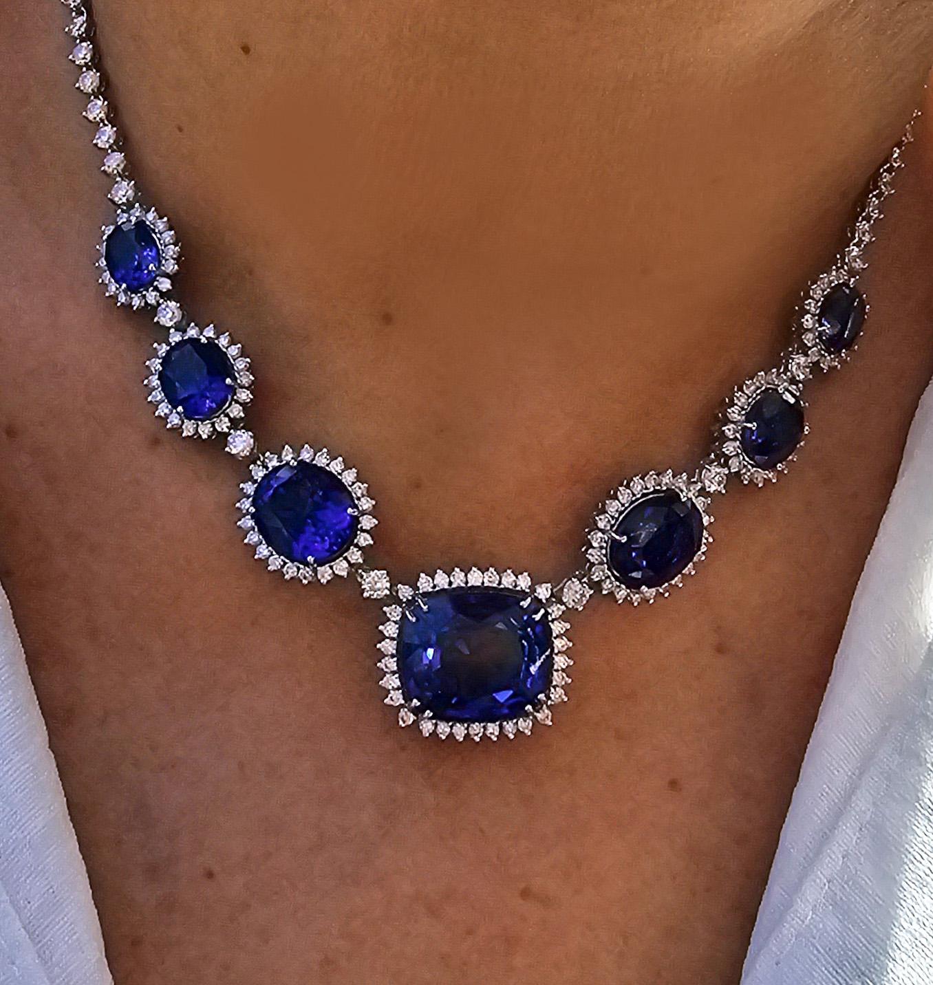 46.00 carat sapphire and 11.93 carat natural diamond necklace In New Condition For Sale In Ramat Gan, IL