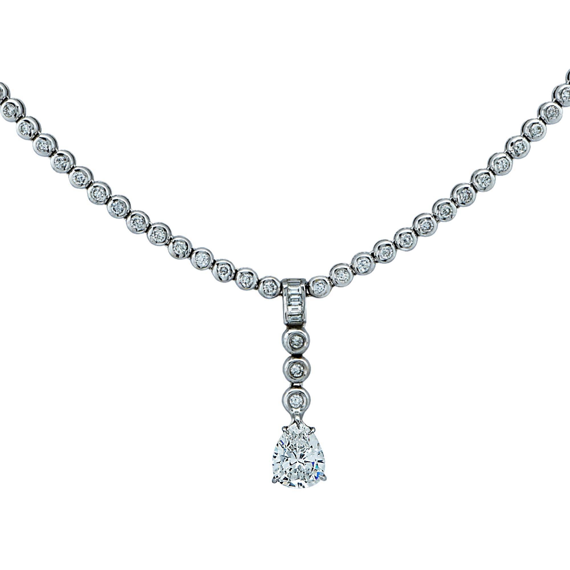 4.60 Carat Diamond 18 Karat White Gold Dangle Necklace
