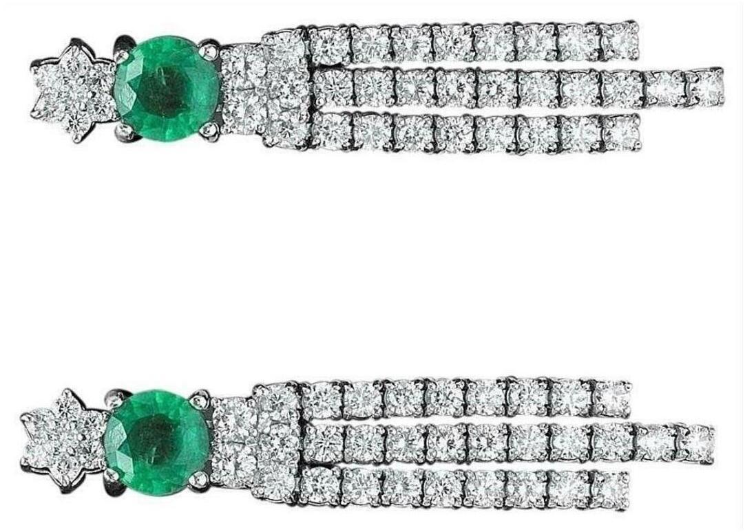 4.60 Carat Natural Emerald and Diamond 14 Karat Solid White Gold Earrings In New Condition For Sale In Los Angeles, CA