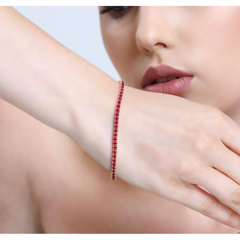 Pulsera de tenis de oro macizo de 18 quilates con diamantes y rubíes de 4,60 ct en venta 1