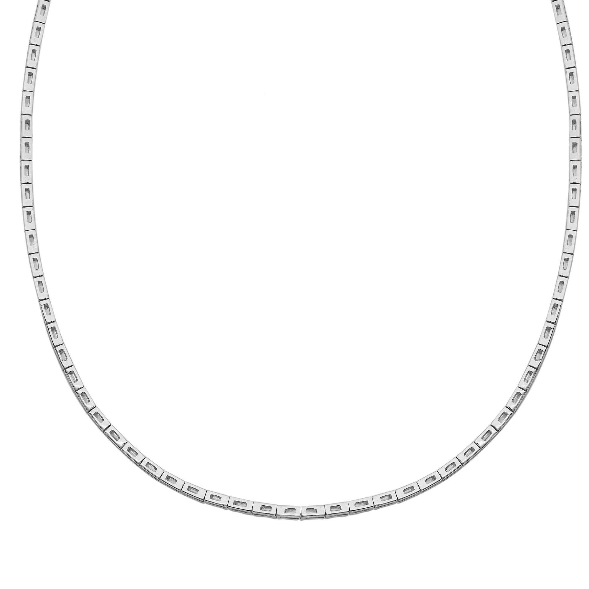 Tennis-Statement-Halskette aus 18 Karat Weißgold mit 4,60 Karat Diamanten im Baguetteschliff (Moderne) im Angebot