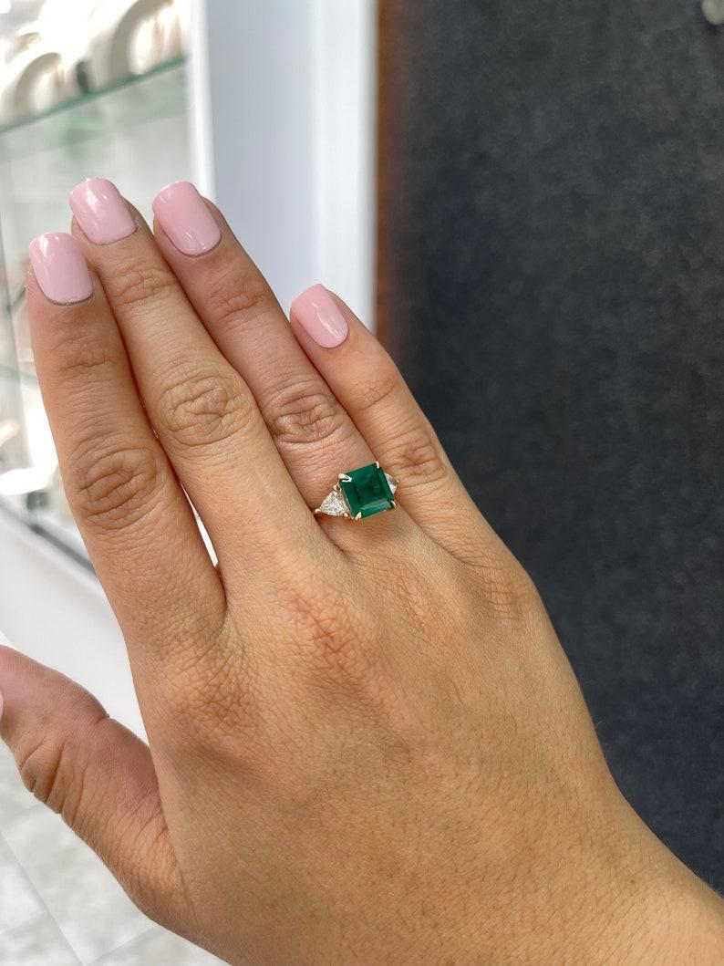 4.60tcw 14K Rose Gold Asscher Cut Emerald & Trillion Diamond Engagement Ring In New Condition For Sale In Jupiter, FL