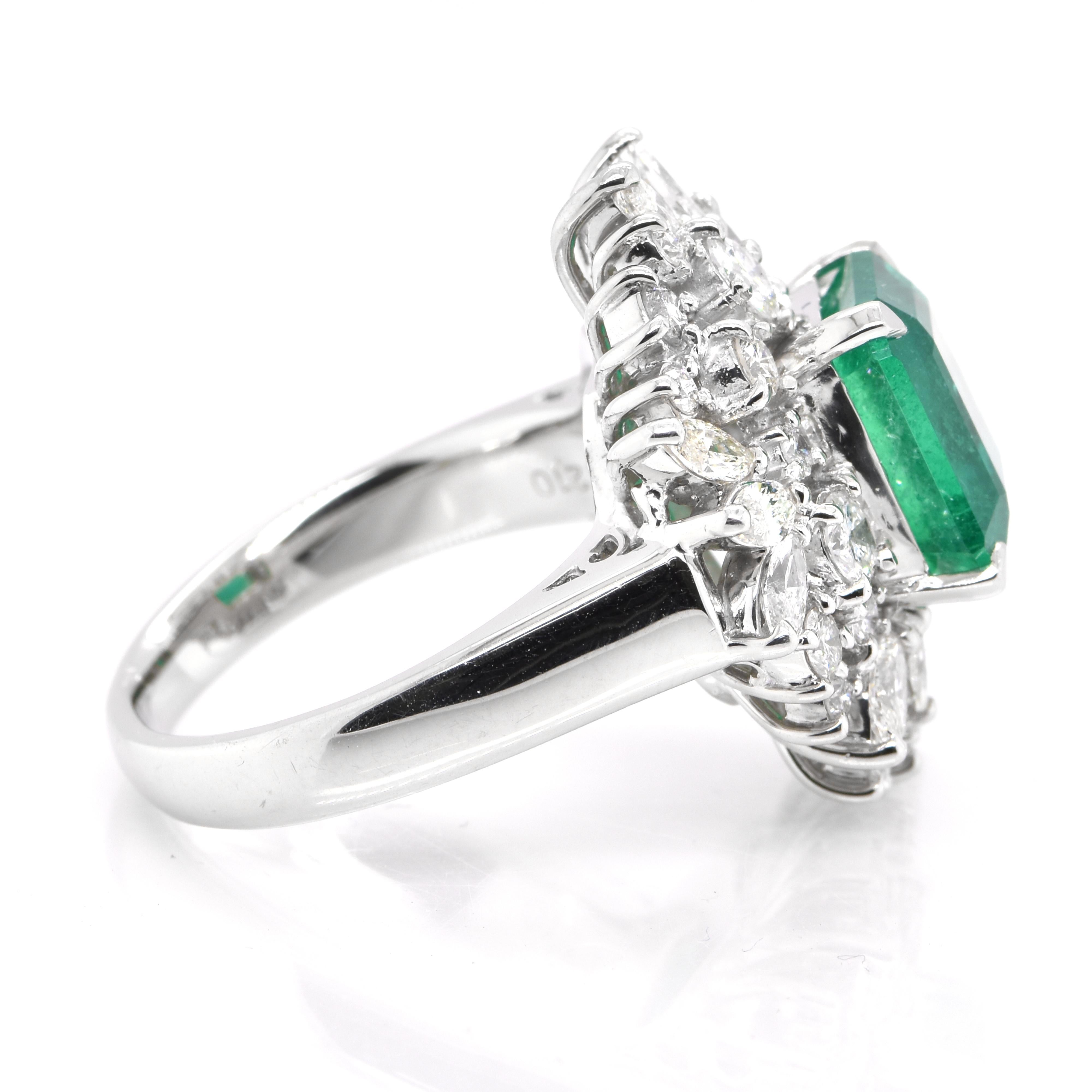 4.61 Carat Colombian, Muzo Color Emerald & Diamond Cocktail Ring Set in Platinum In New Condition For Sale In Tokyo, JP