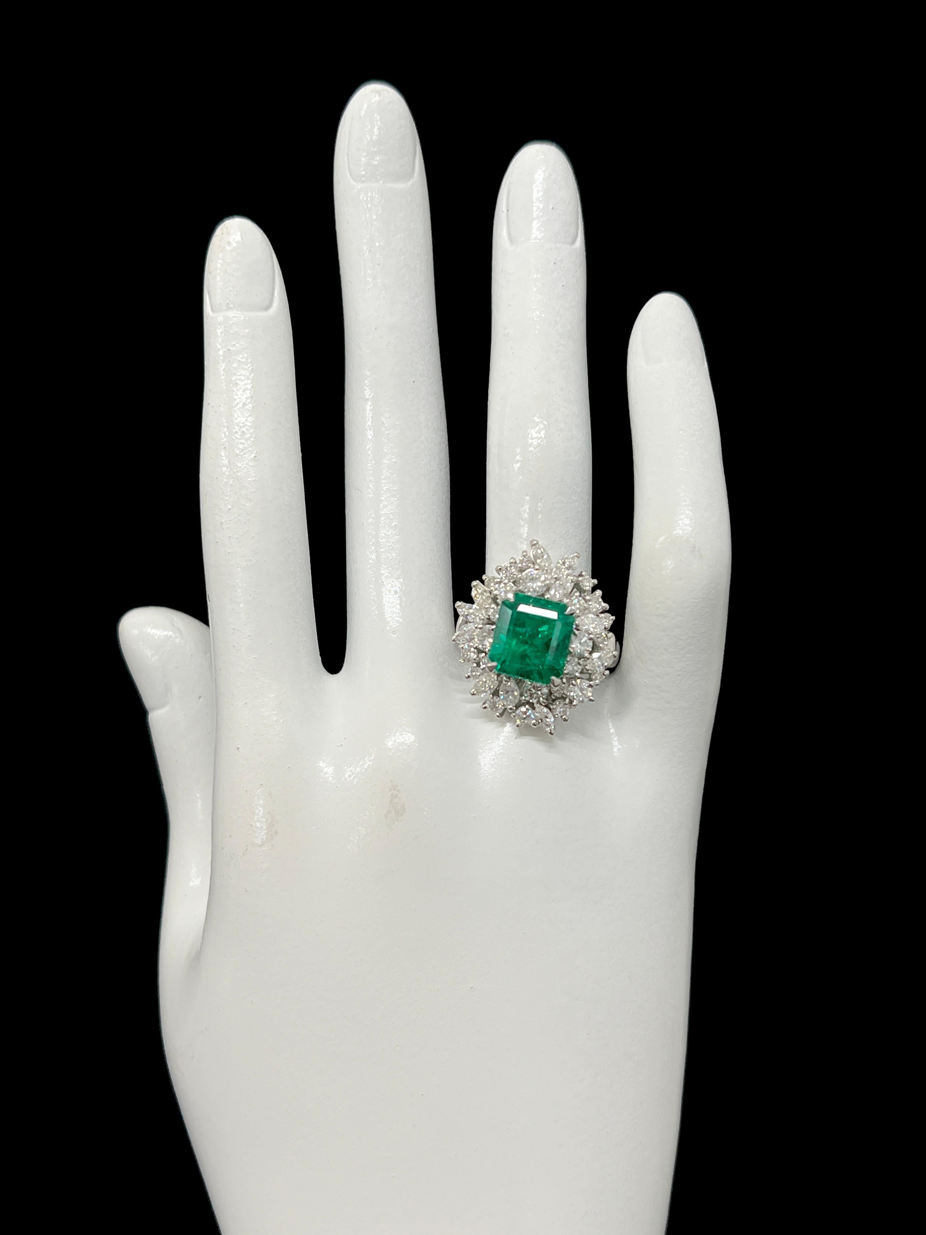 4.61 Carat Colombian, Muzo Color Emerald & Diamond Cocktail Ring Set in Platinum For Sale 1