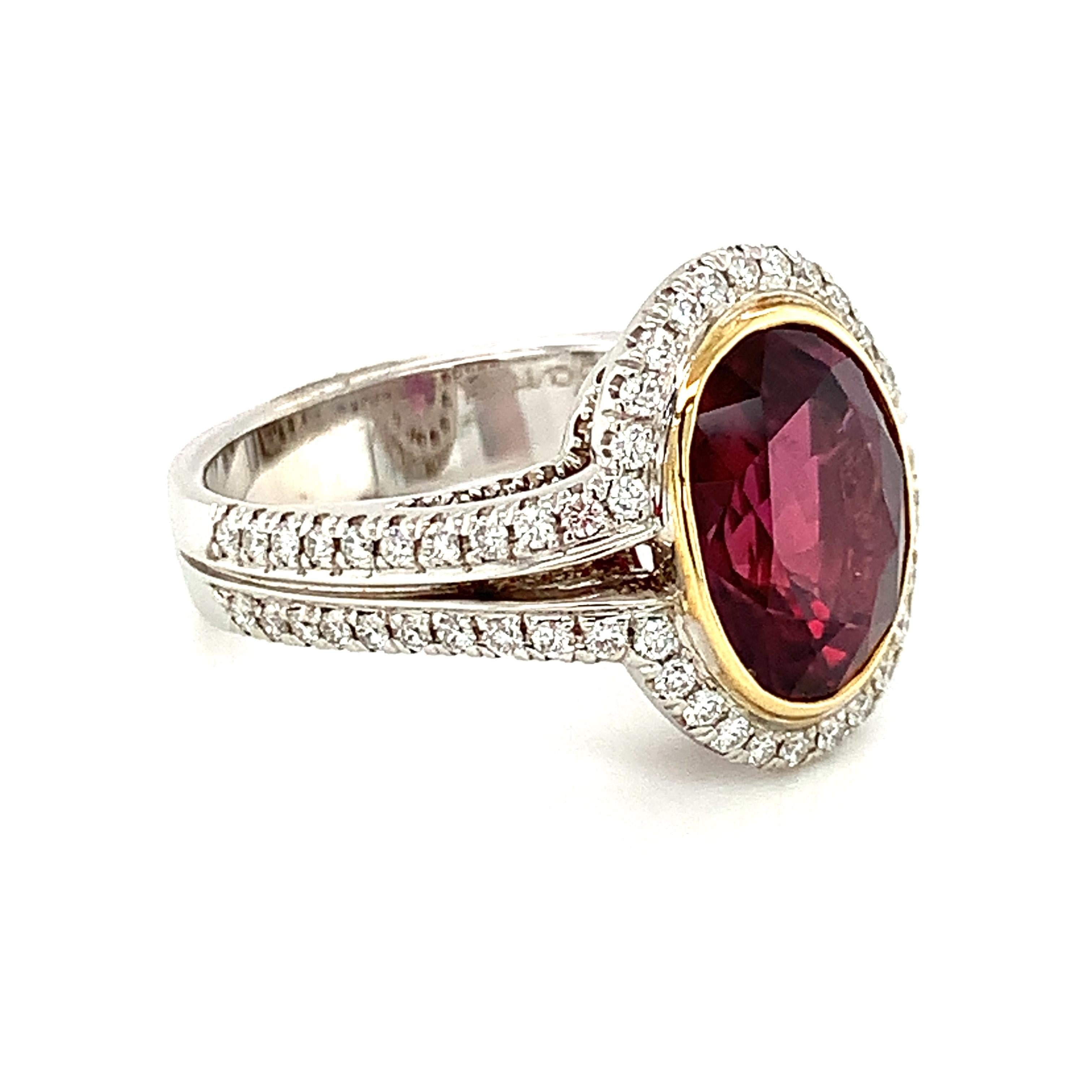 GIA Certified Ruby and Diamond Cocktail Ring Yellow and White Gold, 4.61 Carats In New Condition For Sale In Los Angeles, CA