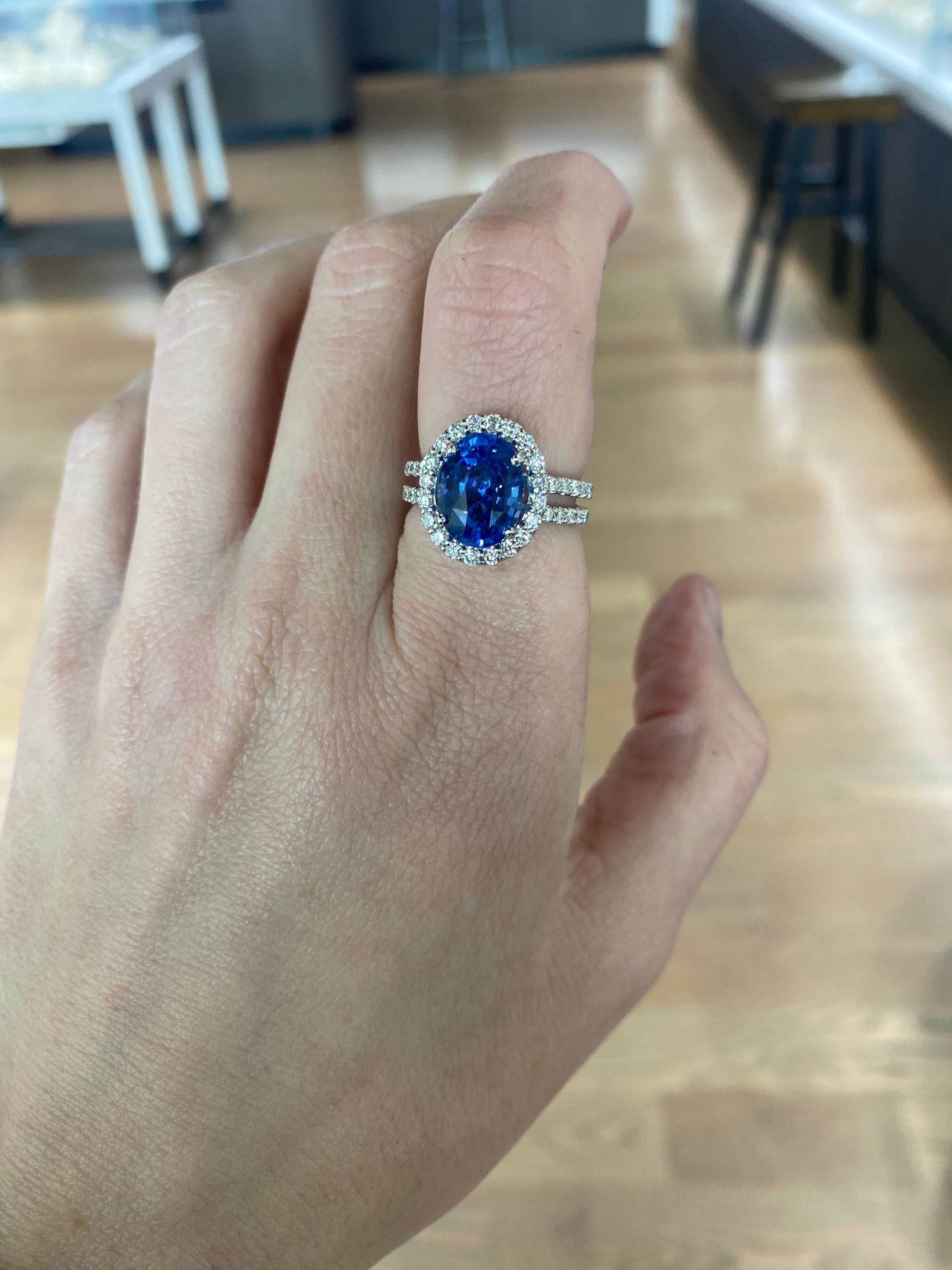 Women's or Men's GIA 4.61 Carat Oval Burma Sapphire Ring with 0.73ctw Diamond Halo Cocktail Ring For Sale