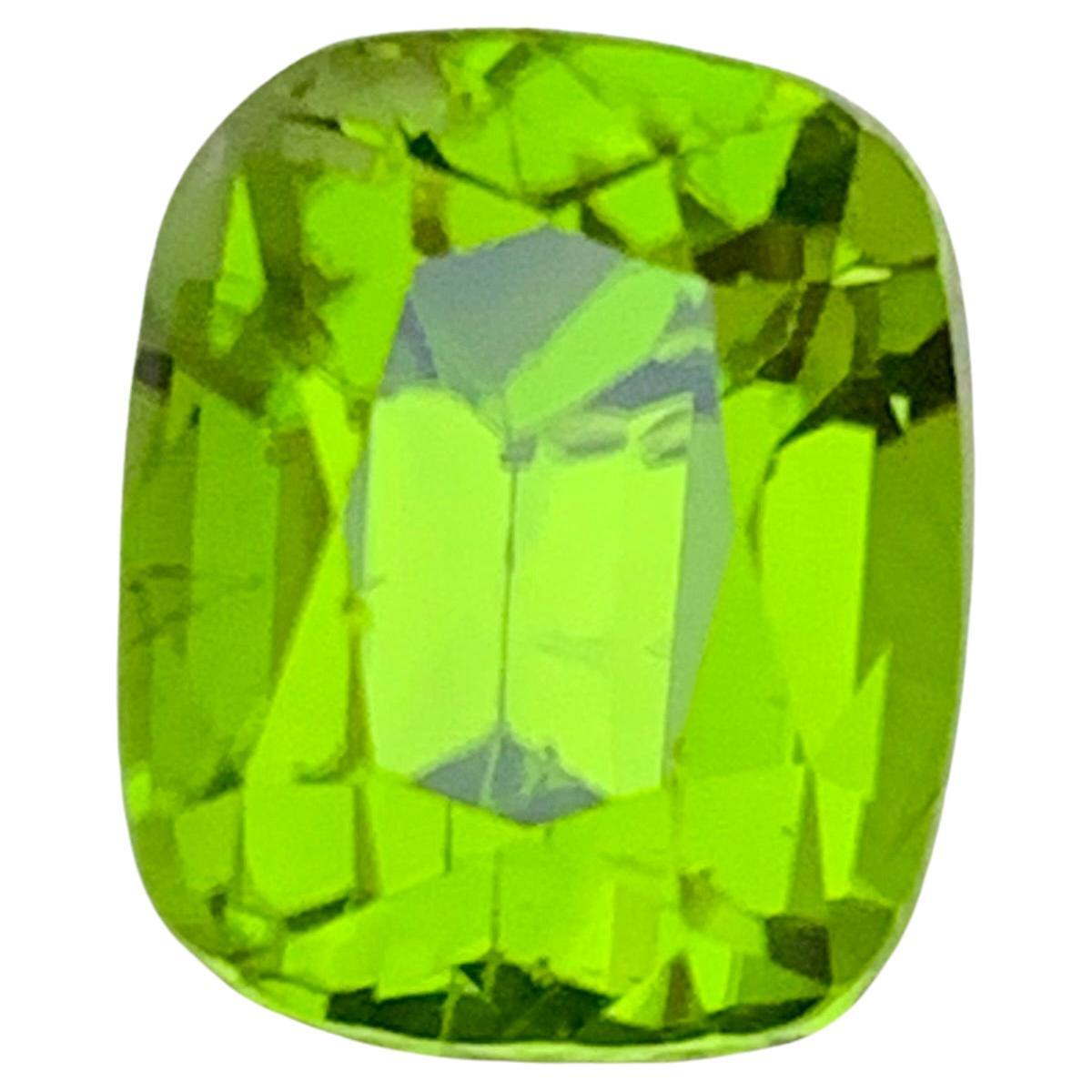 4.61 Carat Vivid Green Natural Peridot Cushion Cut Loose Gemstone from Pakistan