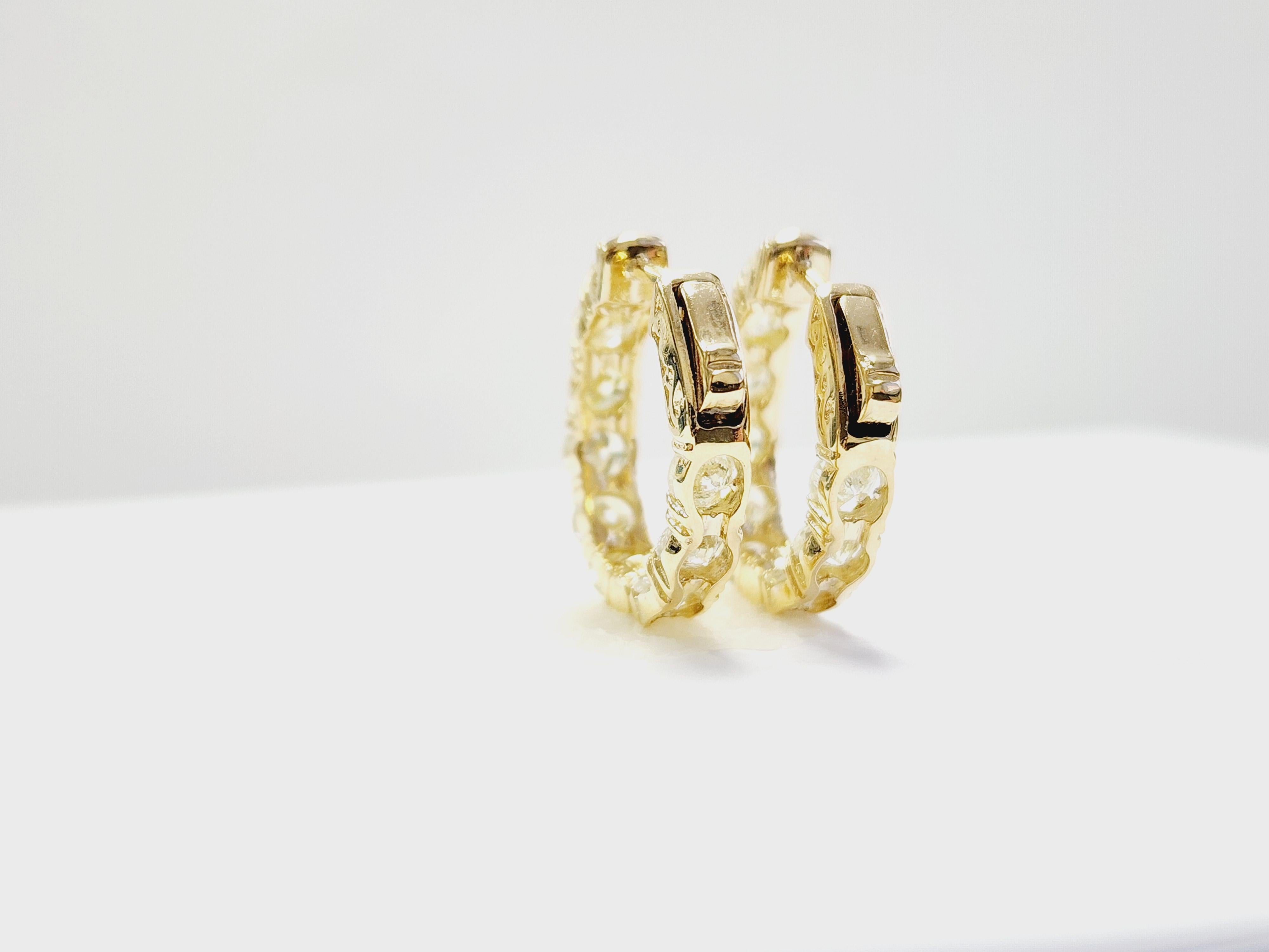 Women's 4.62 Carat Natural Diamond Hoops Earrings 14 Karat Yellow Gold For Sale